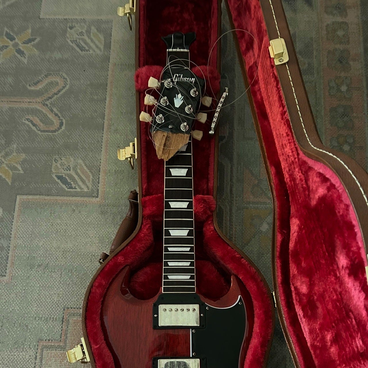 Gift Malin Wagnon a Repaired Guitar for His Birthday campaign photo, 2 of 4
