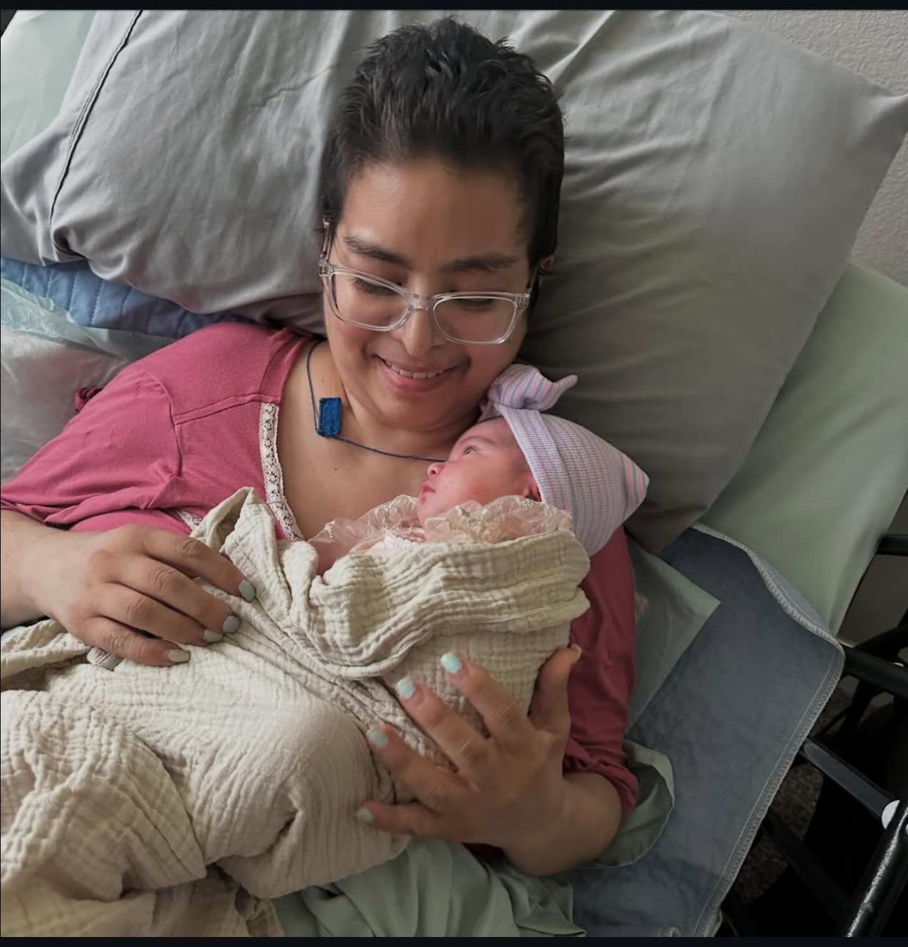 Help Cover Gloria's Medical and Funeral Costs campaign photo, 7 of 7