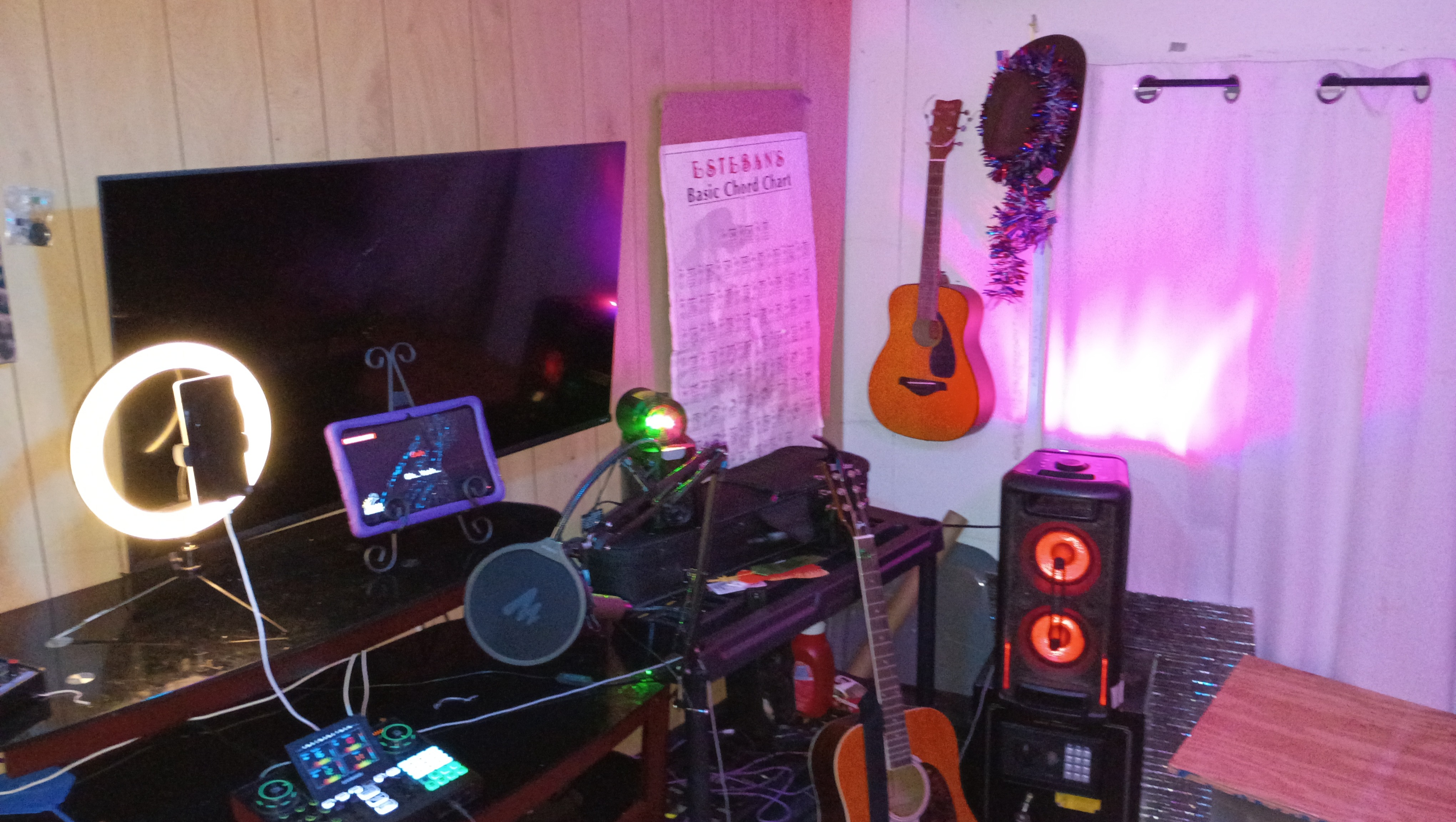 Help a Musician Share Good Vibes photo