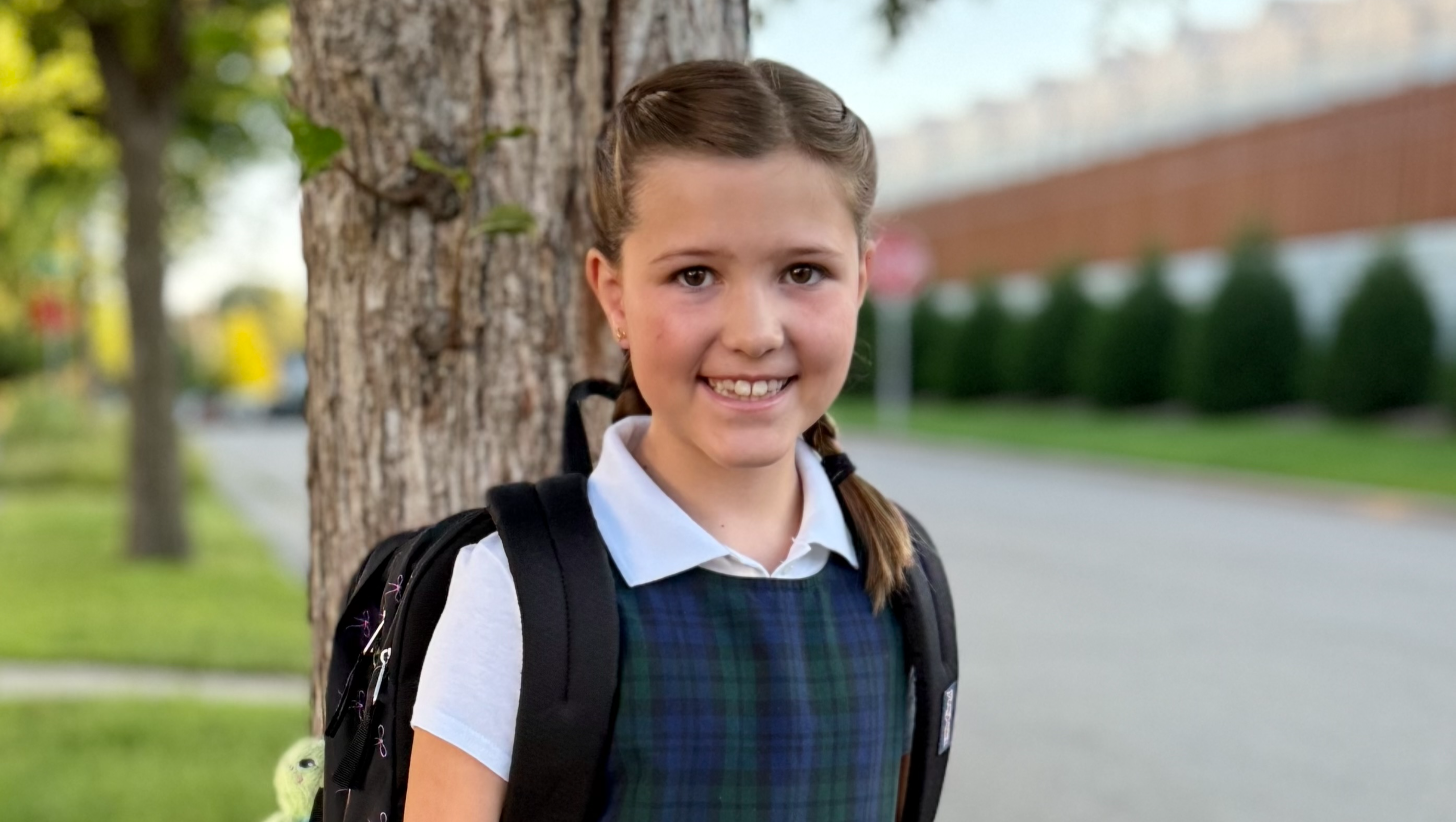 Support Vivi and her family photo