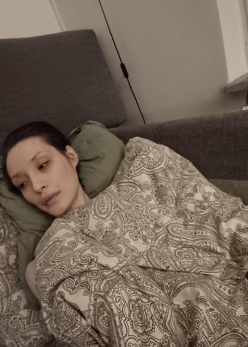 Urgent need to help severely ME-sick bedbound girl survive campaign photo, 2 of 5