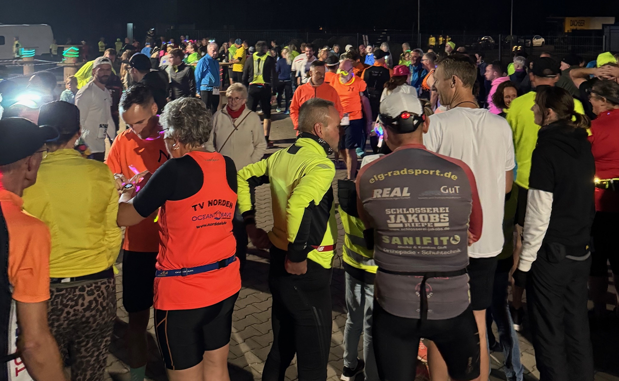 Black Cat Night Run zu Gunsten des Tierschutz in Ostfr. campaign photo, 5 of 7
