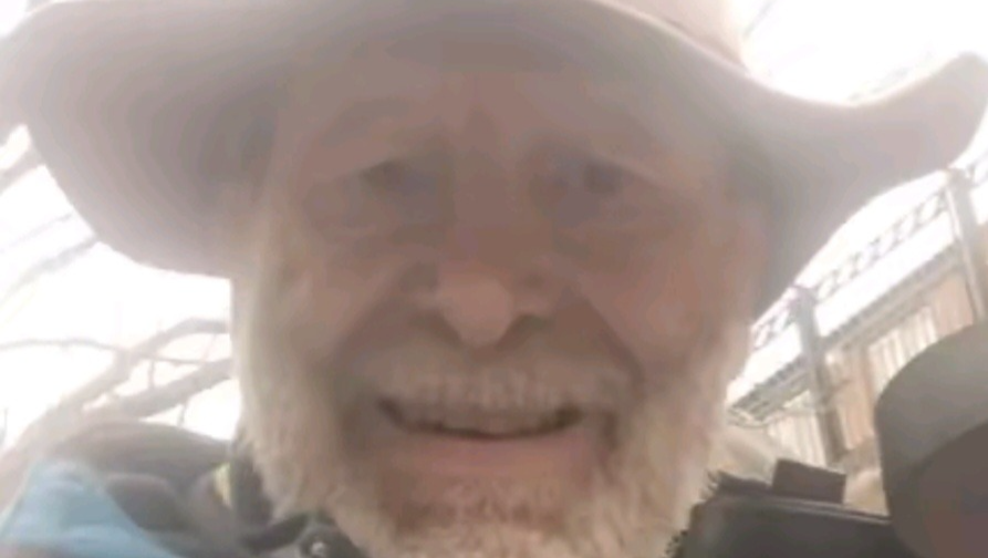 Please donate to help gary get off the street photo