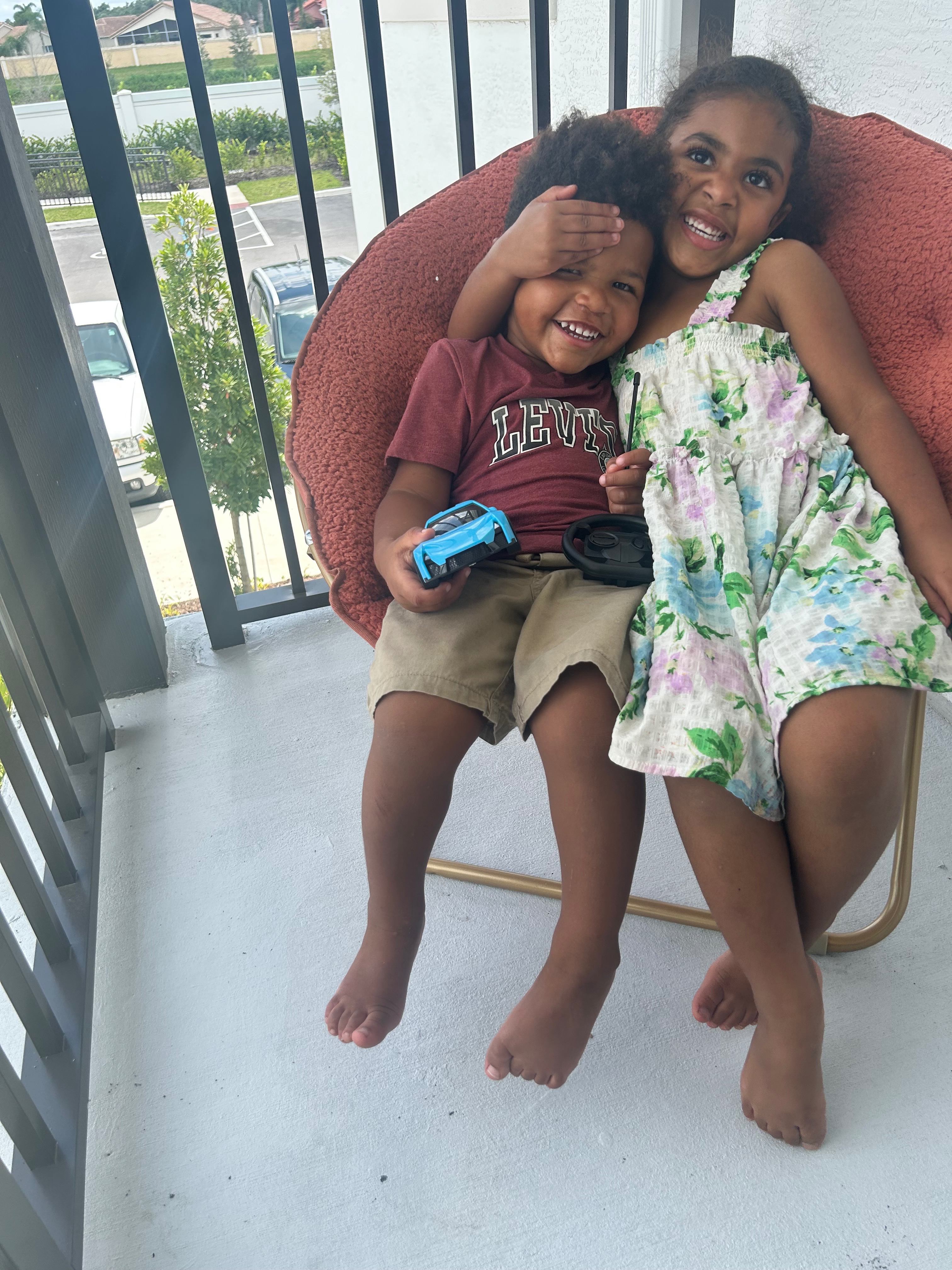 Help Alexis & Her Three Kids Get Back on the Road campaign photo, 2 of 8