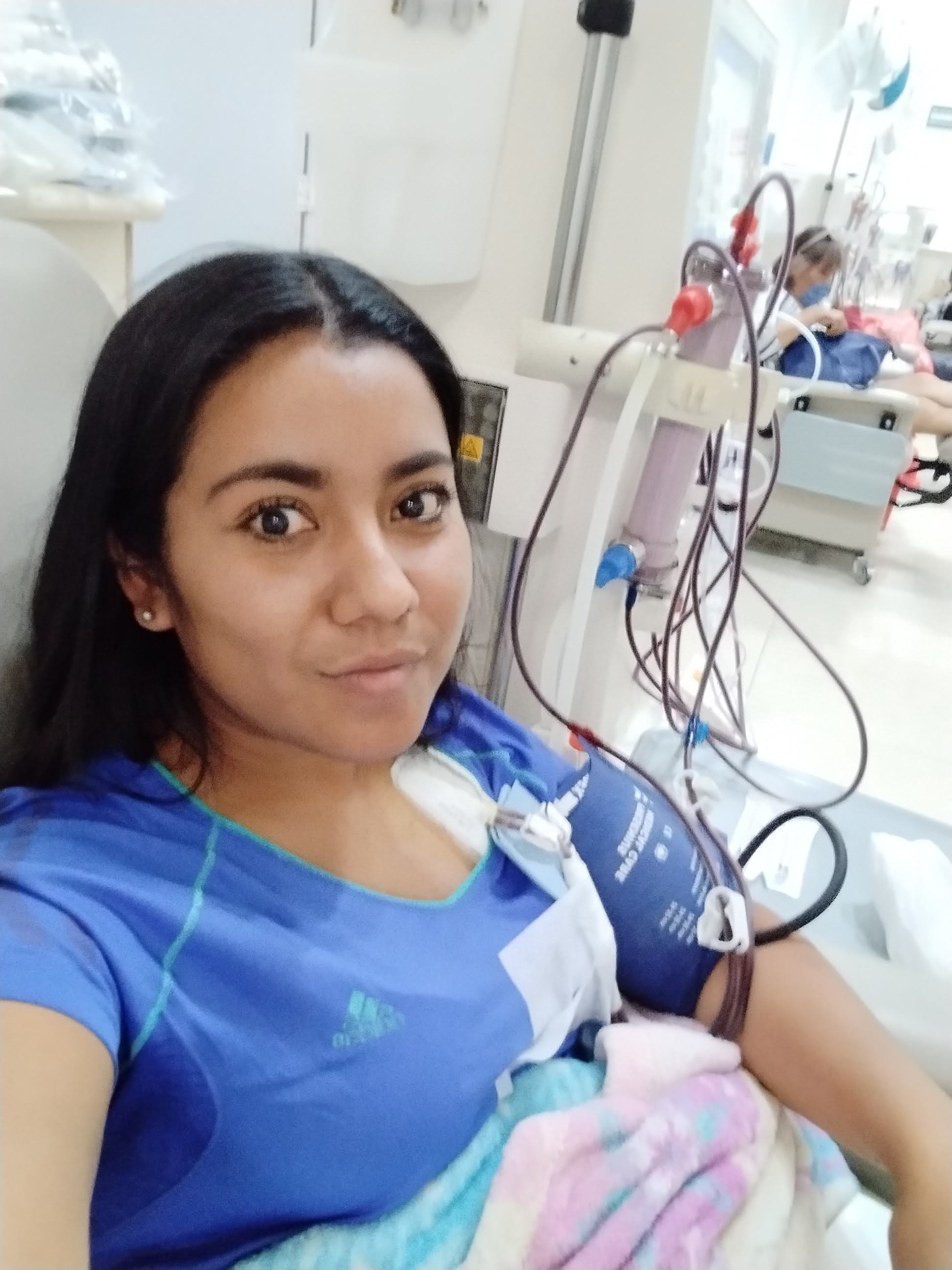 Ayudemos a Sandra para su tratamiento y trasplante Renal campaign photo, 4 of 7
