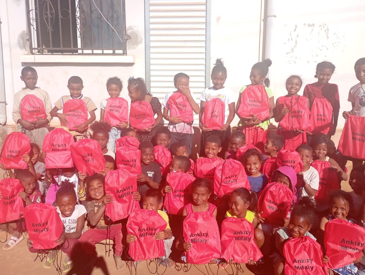 Hilfe für bedürftige Kinder in Madagaskar campaign photo, 4 of 8