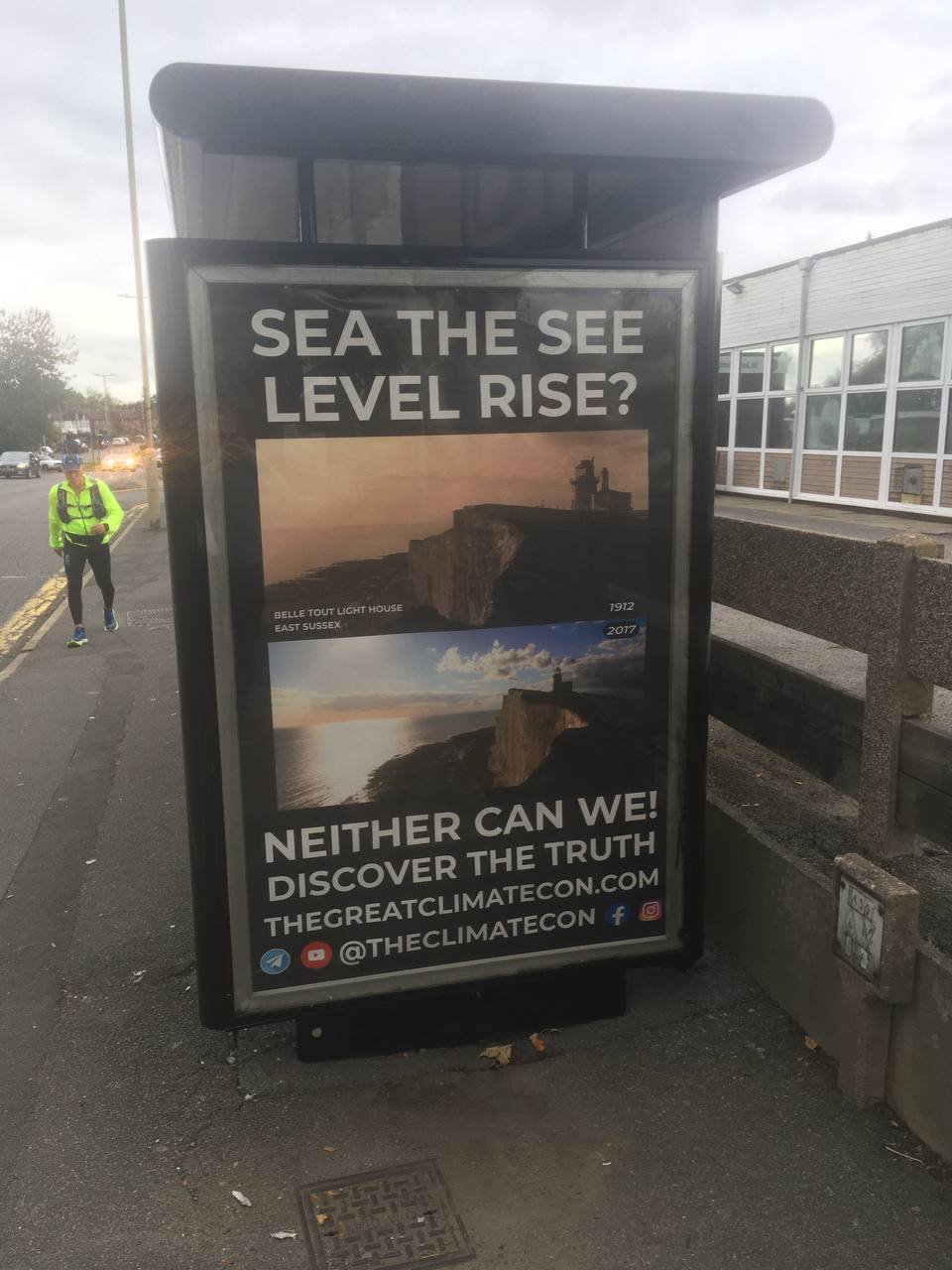 Get our climate con messaging on billboards across the UK campaign photo, 4 of 6