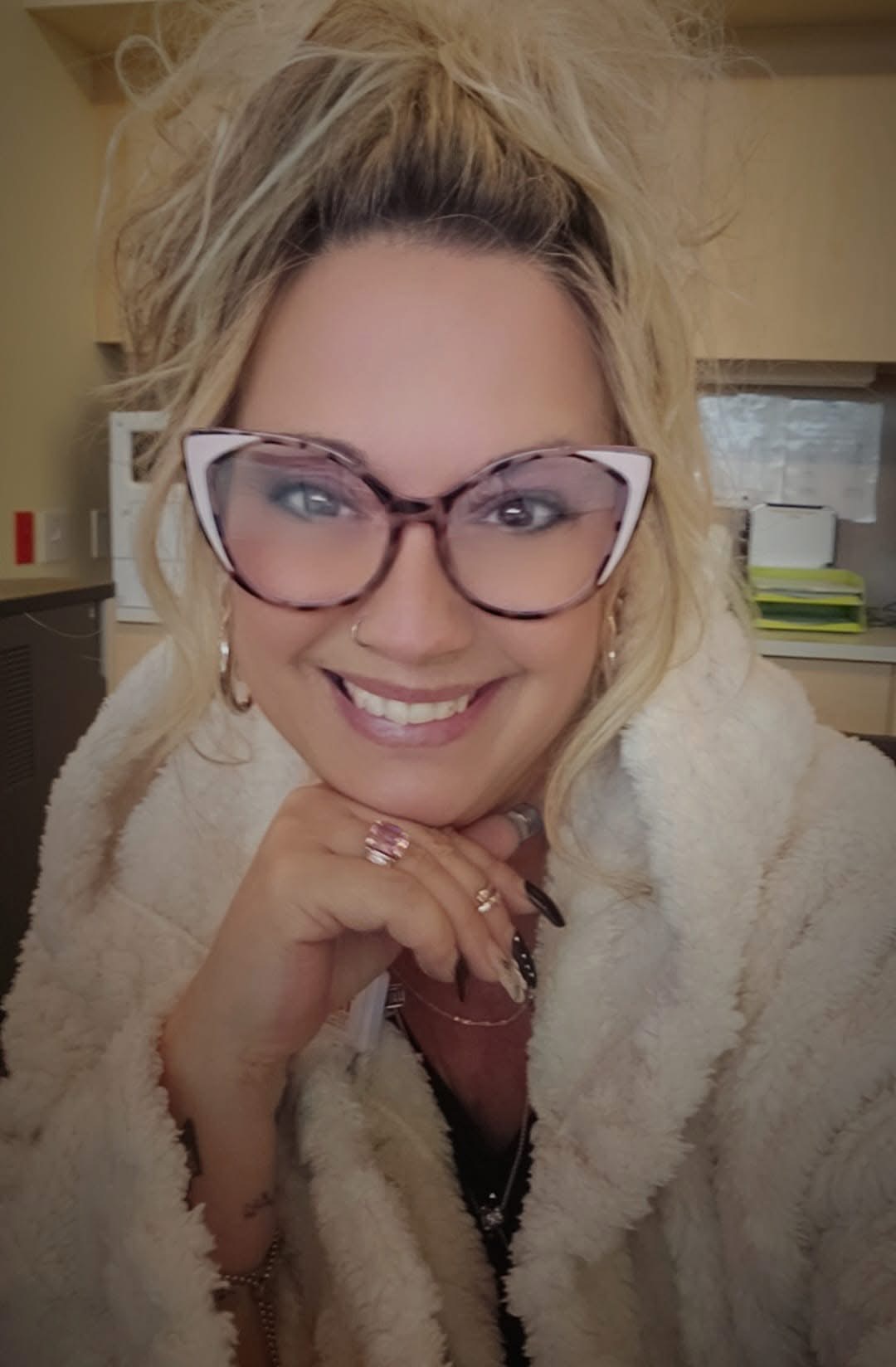 Support Shelly Davis's Family in Crisis campaign photo, 2 of 7