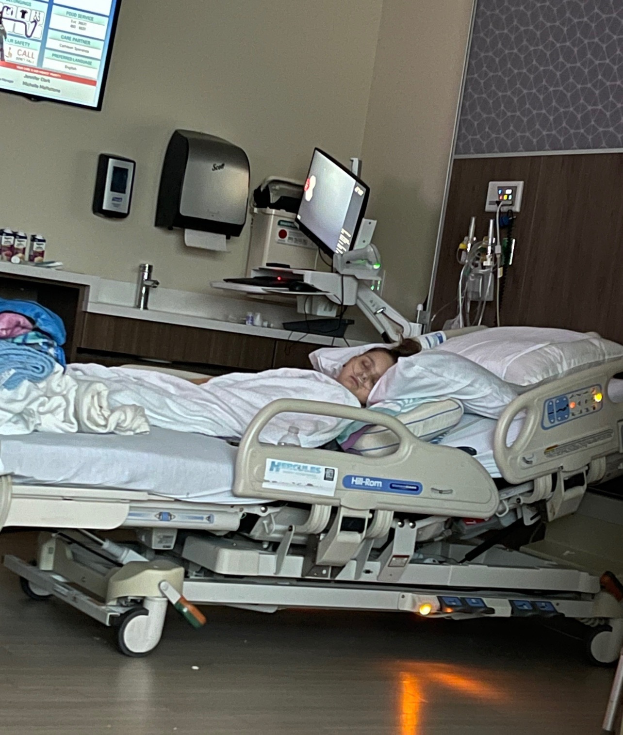 Help Cassidy get the cancer scan she needs campaign photo, 5 of 6