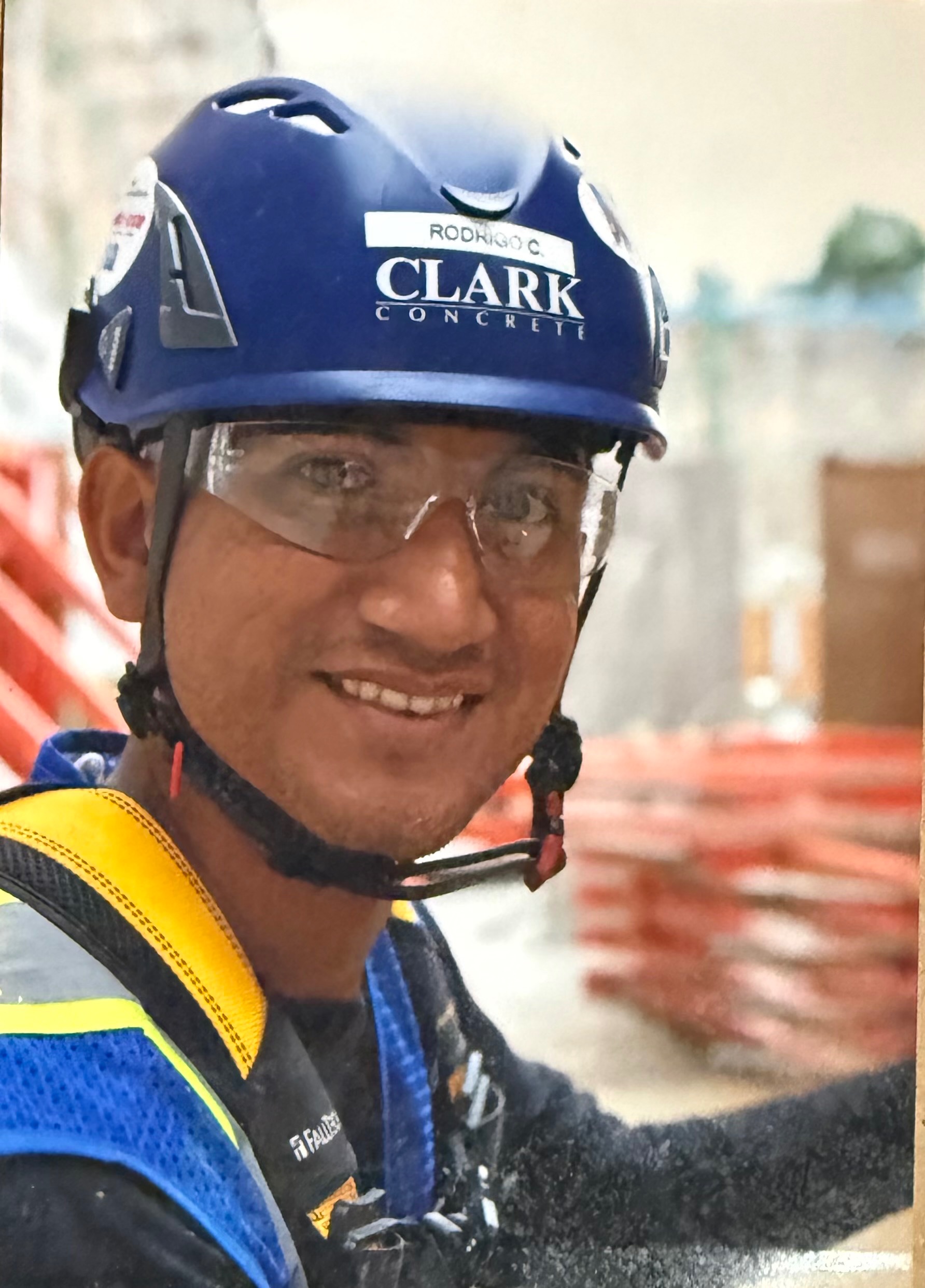 Donate in Memory of Rodrigo Cisneros Monterrosa campaign photo, 4 of 7