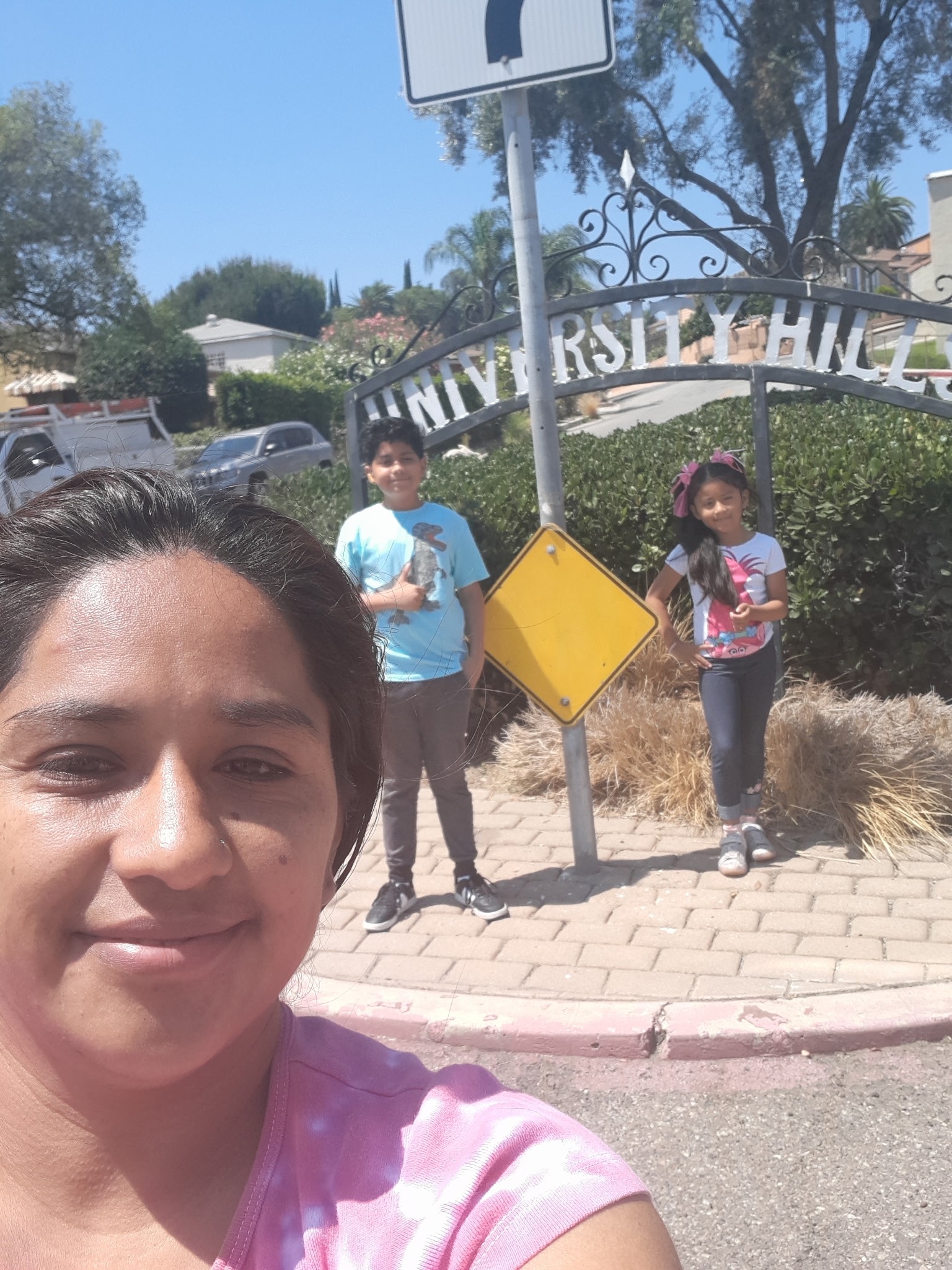 Assist unhoused East LA family with legal fees campaign photo, 4 of 6