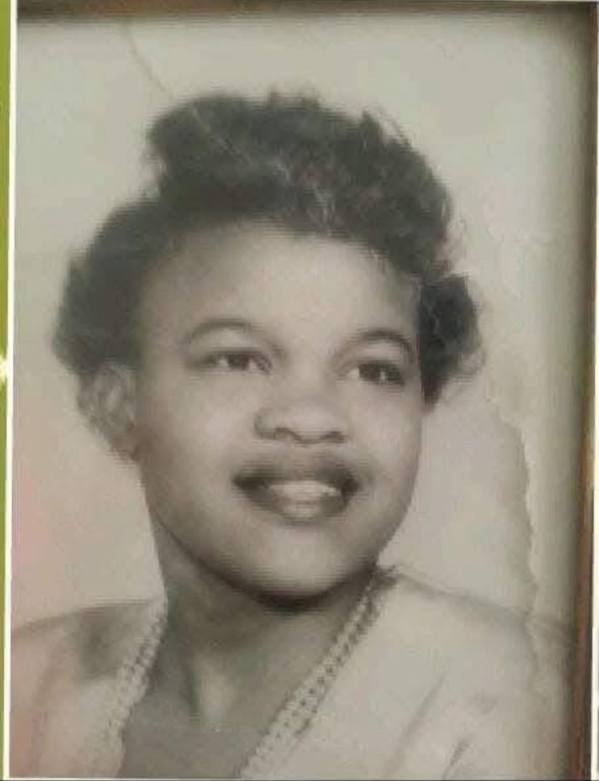 Help Us Attend Betty Jackson's Funeral campaign photo, 7 of 8
