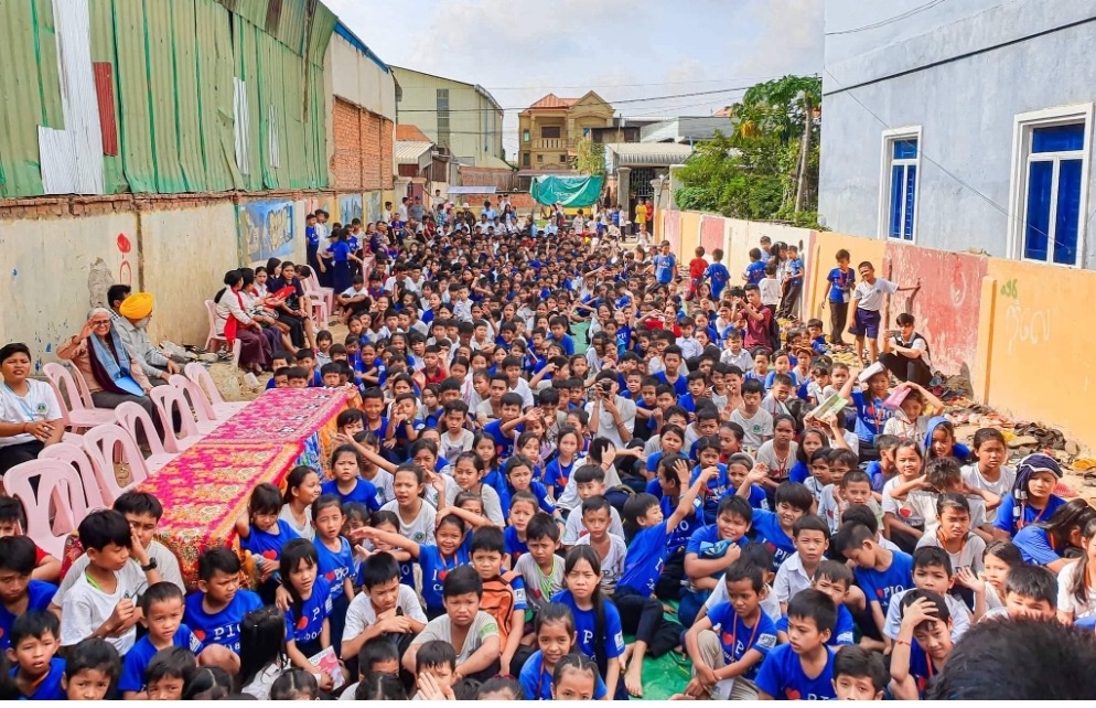 Urgent: Give them books! School, Not POVERTY campaign photo, 7 of 8