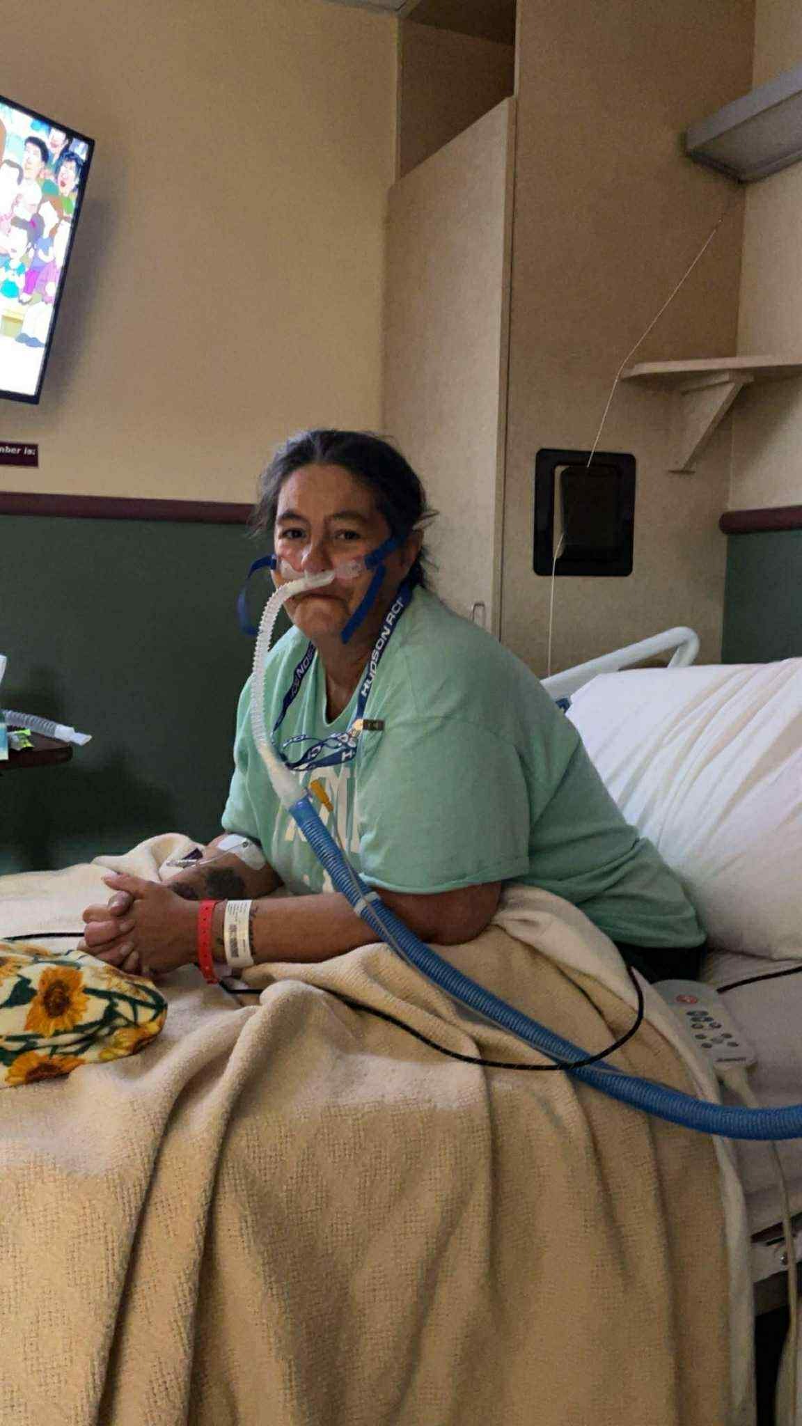 Help Tori and family during moms cancer battle campaign photo, 2 of 4