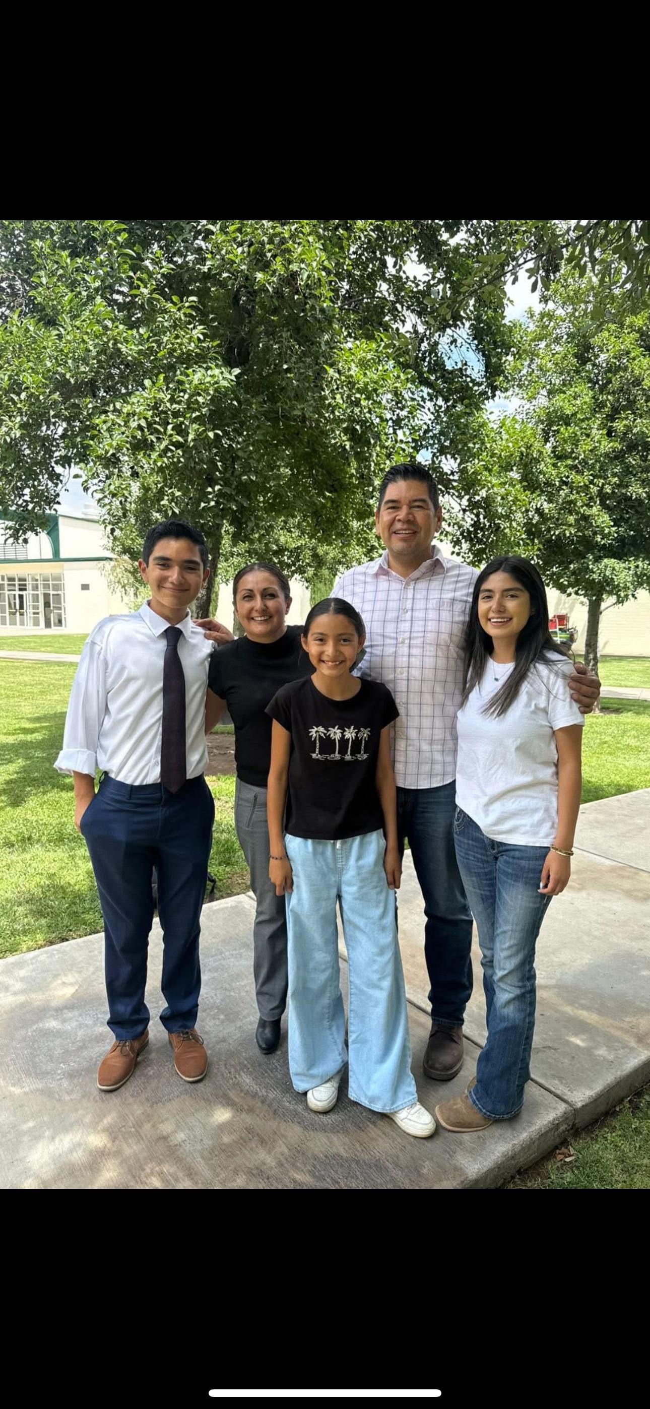 Help Vizcaino Family rebuild their homes campaign photo, 4 of 8
