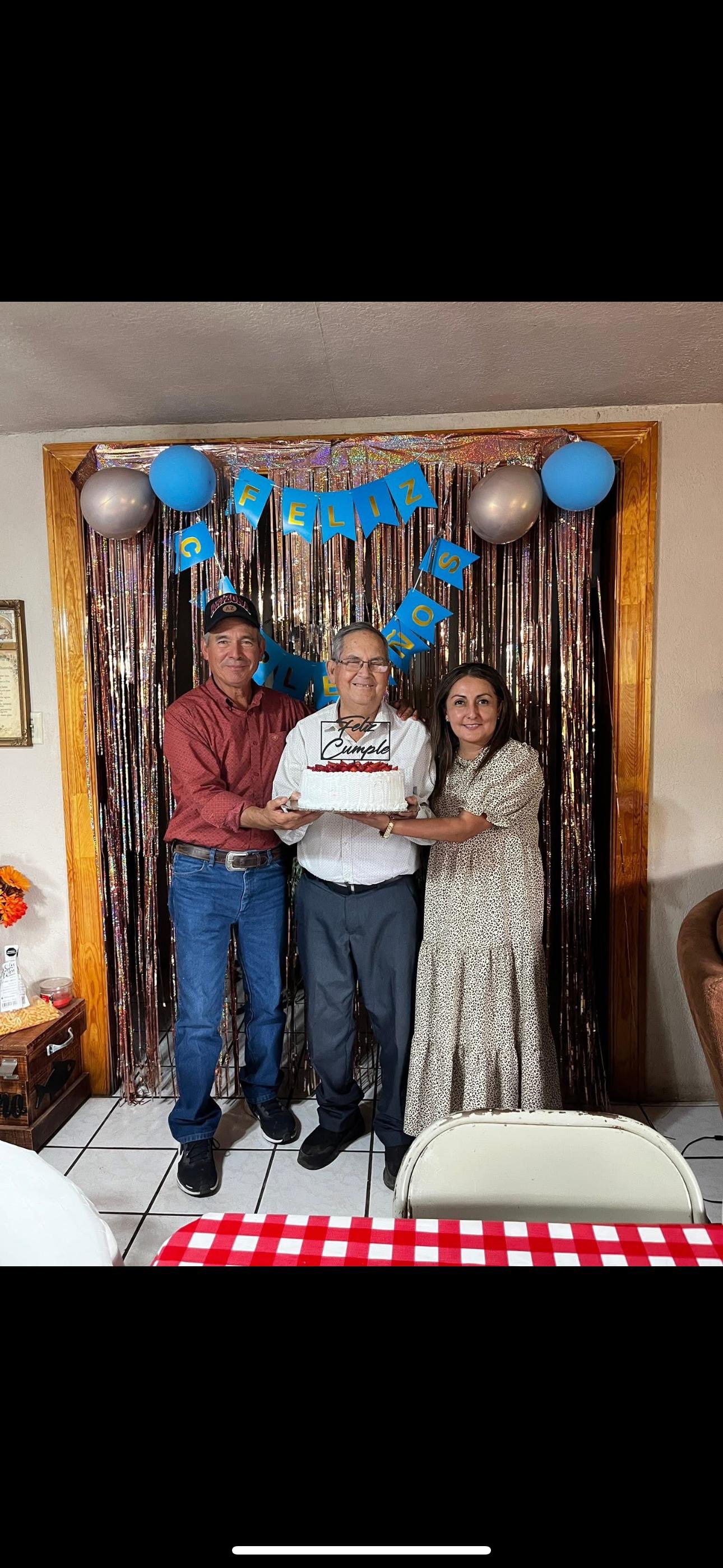 Help Vizcaino Family rebuild their homes campaign photo, 5 of 8