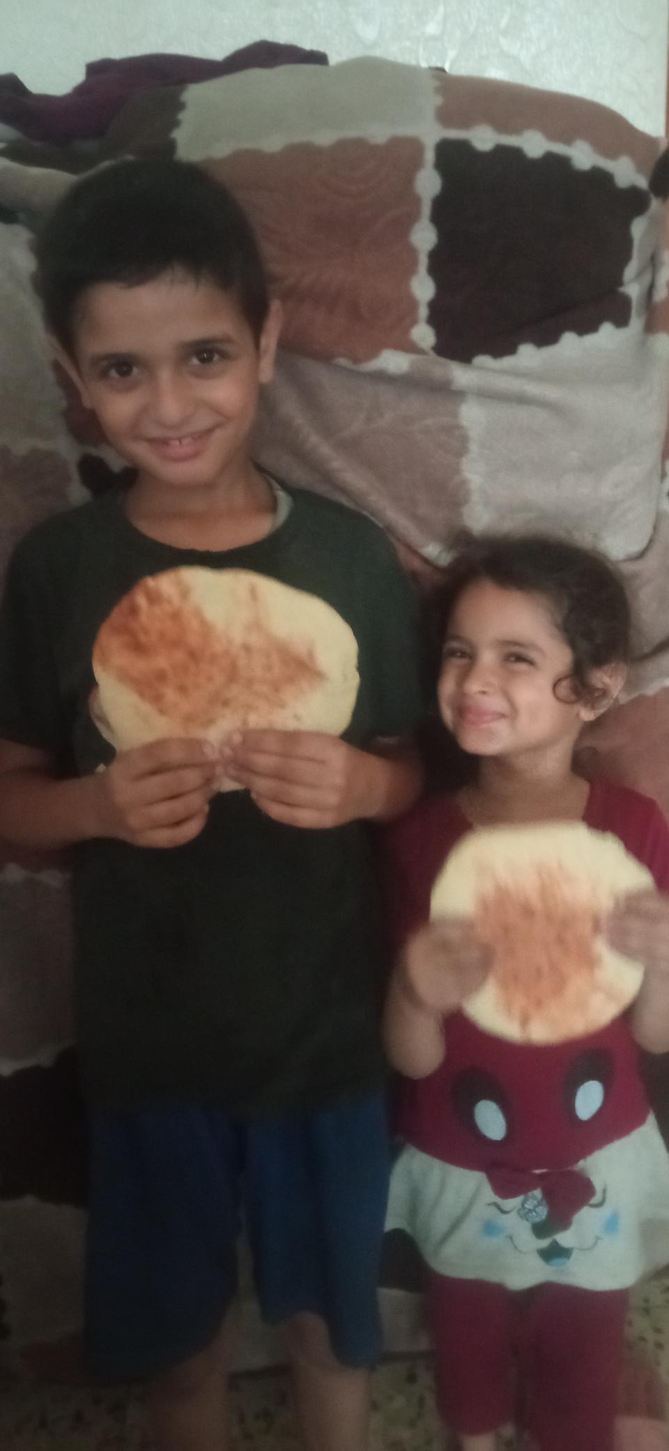 Help feed Safaa's children so they can survive campaign photo, 2 of 8