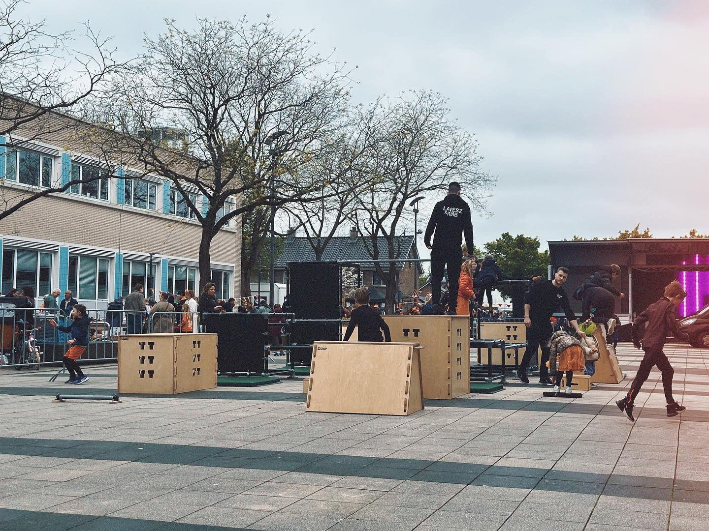 Freerun Parkour & Bedrijfsbus Laresz X RMB campaign photo, 2 of 6