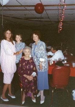 Support a Loving Tribute to Mom's Life campaign photo, 7 of 8