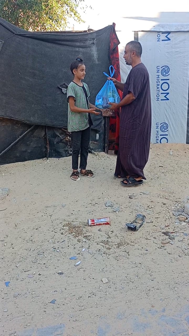 Food Parcels for Gaza campaign photo, 4 of 8