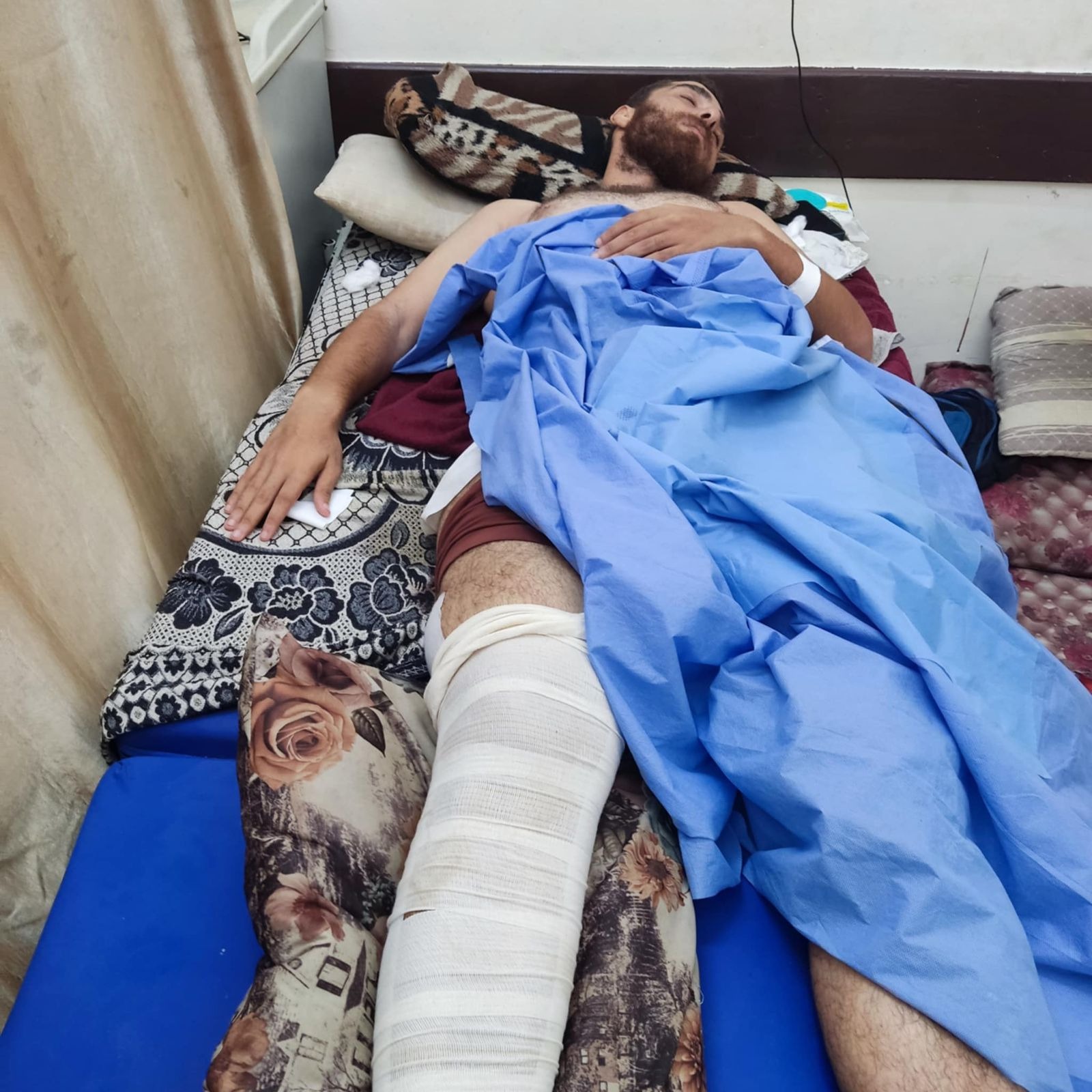 Help Ahmed and his family in Gaza campaign photo, 2 of 8