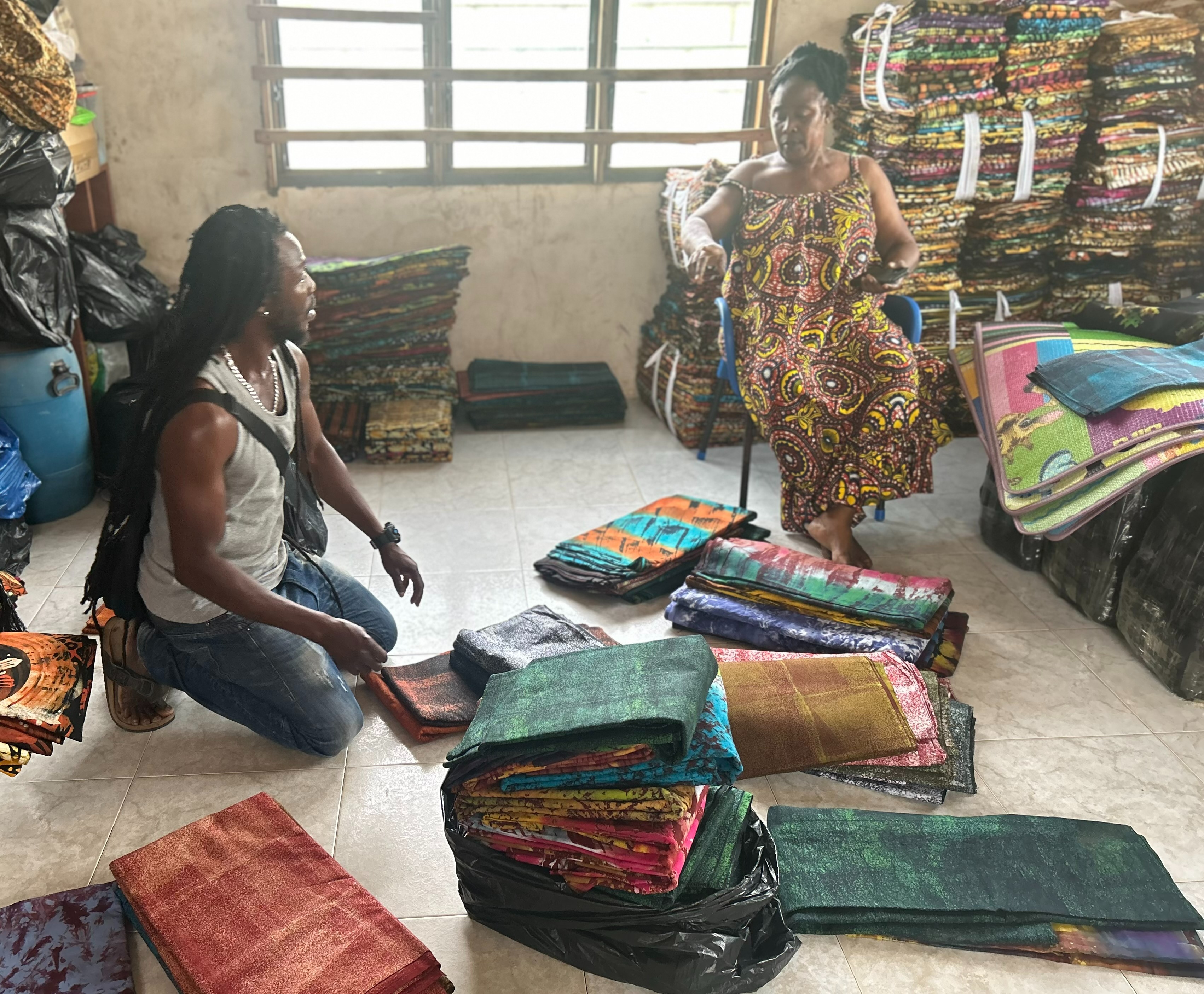 CONNECTING CONTINENTS – supporting employment and tradition campaign photo, 2 of 8