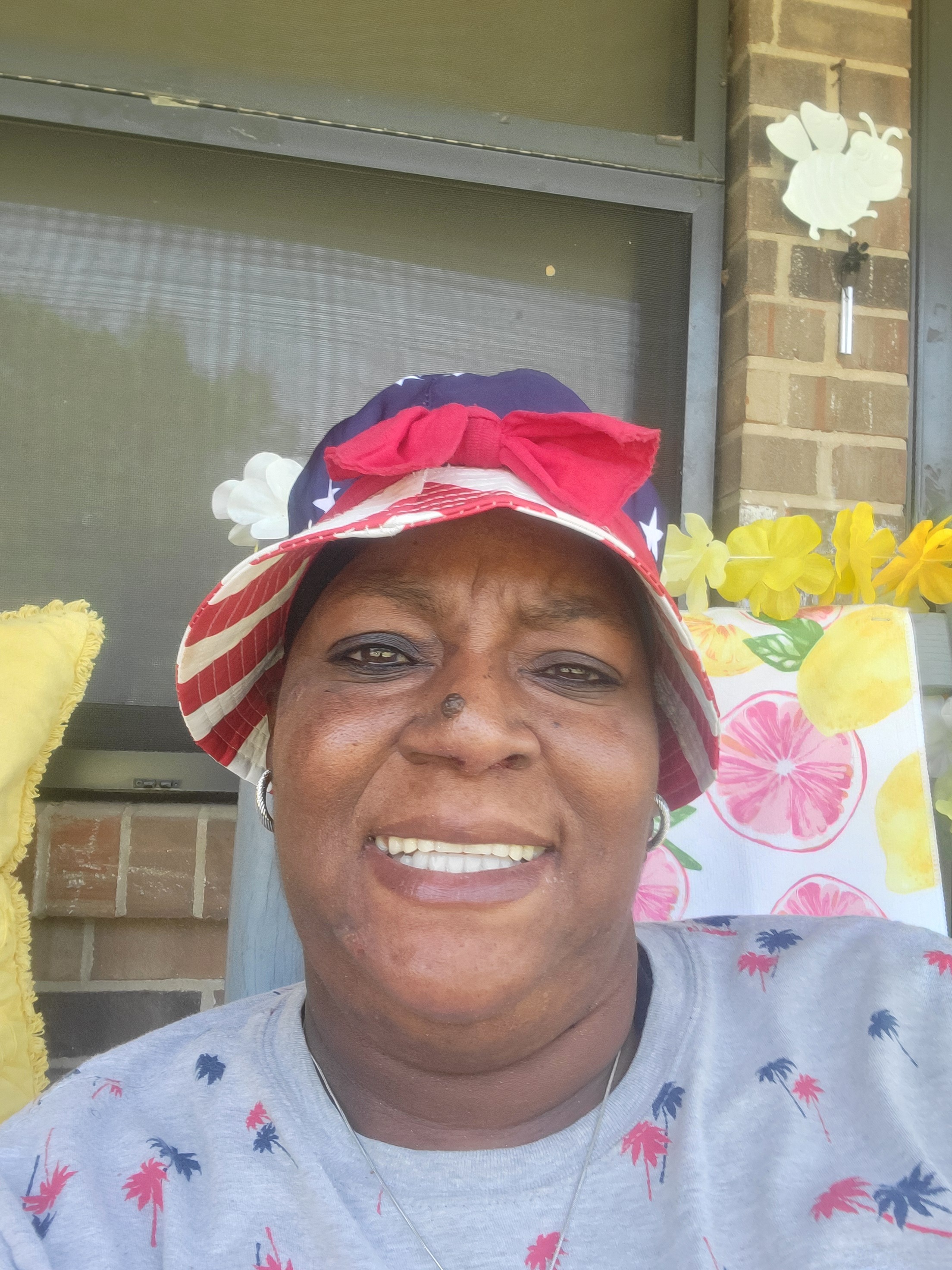 Help Latosha Smith Overcome Cancer and Hardship campaign photo, 2 of 5
