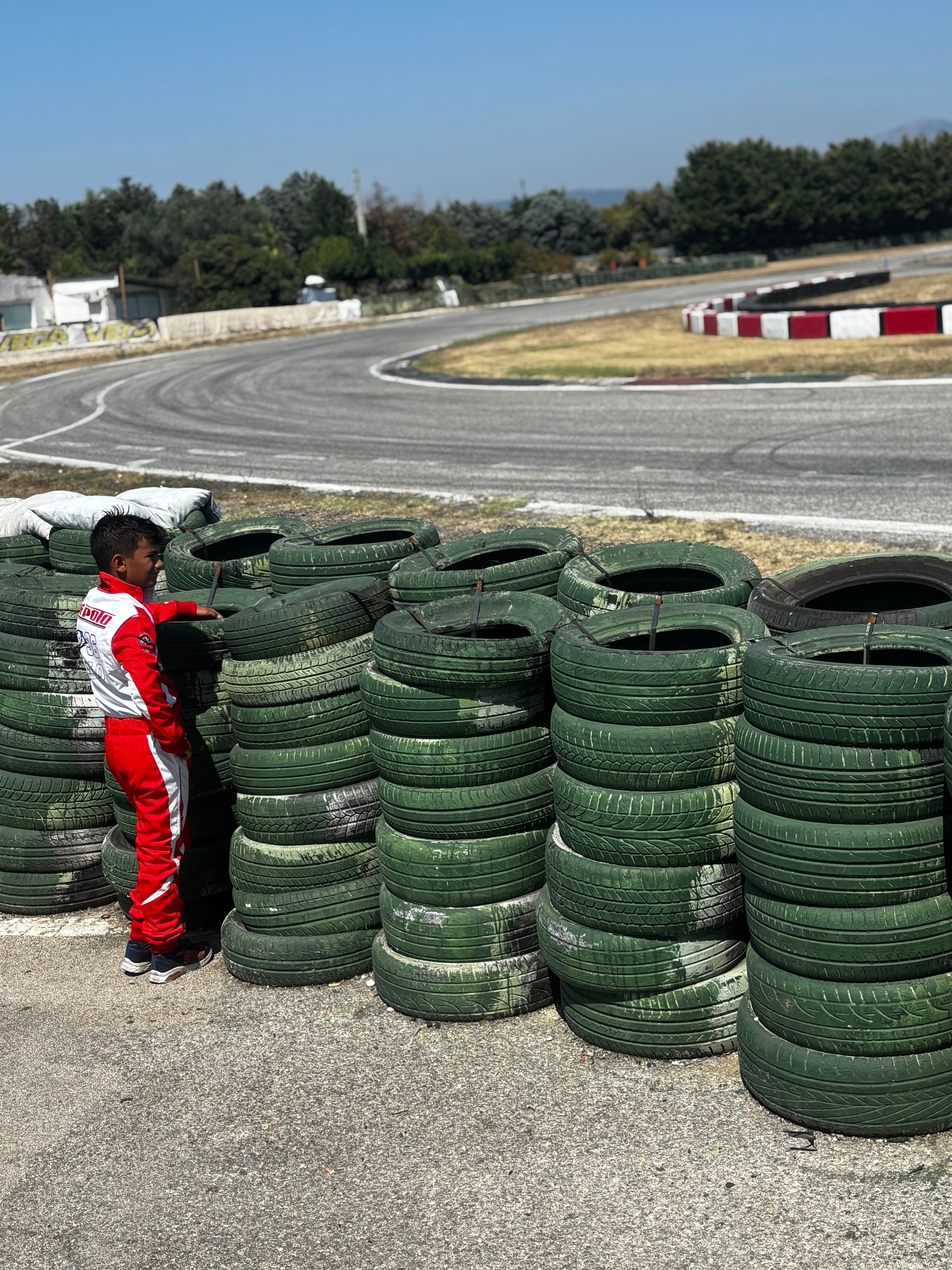 Aiutiamo Matias a correre verso il suo sogno nel karting campaign photo, 2 of 6