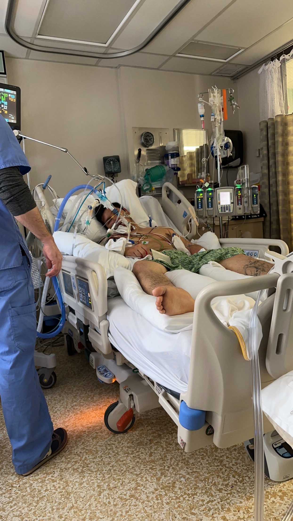 Help Support Vicente’s Recovery campaign photo, 2 of 5