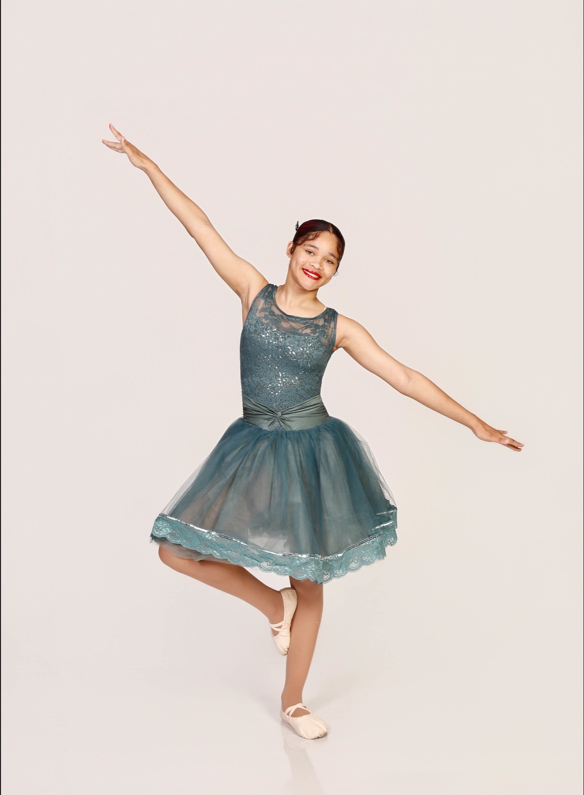 Dancing in Paris campaign photo, 5 of 8