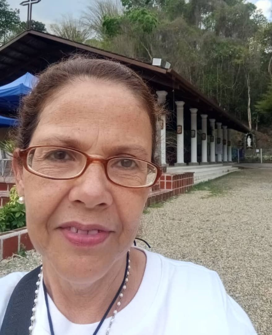 Help Katiuska Save Her Vision campaign photo, 4 of 5