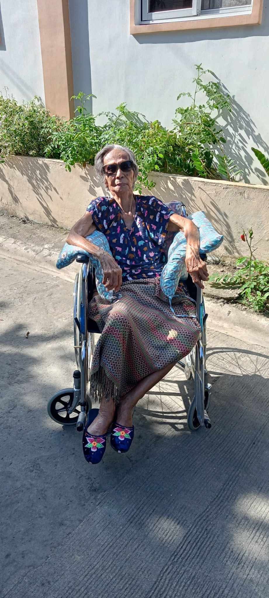 A final goodbye with love for Soledad Morales Sison campaign photo, 4 of 7