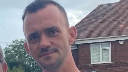 Donate to help the family of the late Billy Deakin