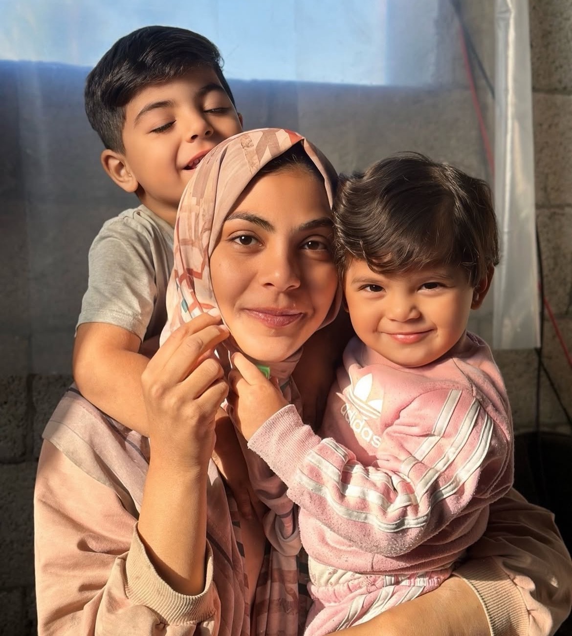 Help Rima and Her Four Children Escape Gaza campaign photo, 2 of 8