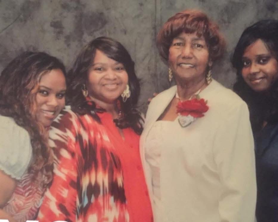 In Loving Memory of Sandra R Turner campaign photo, 4 of 8