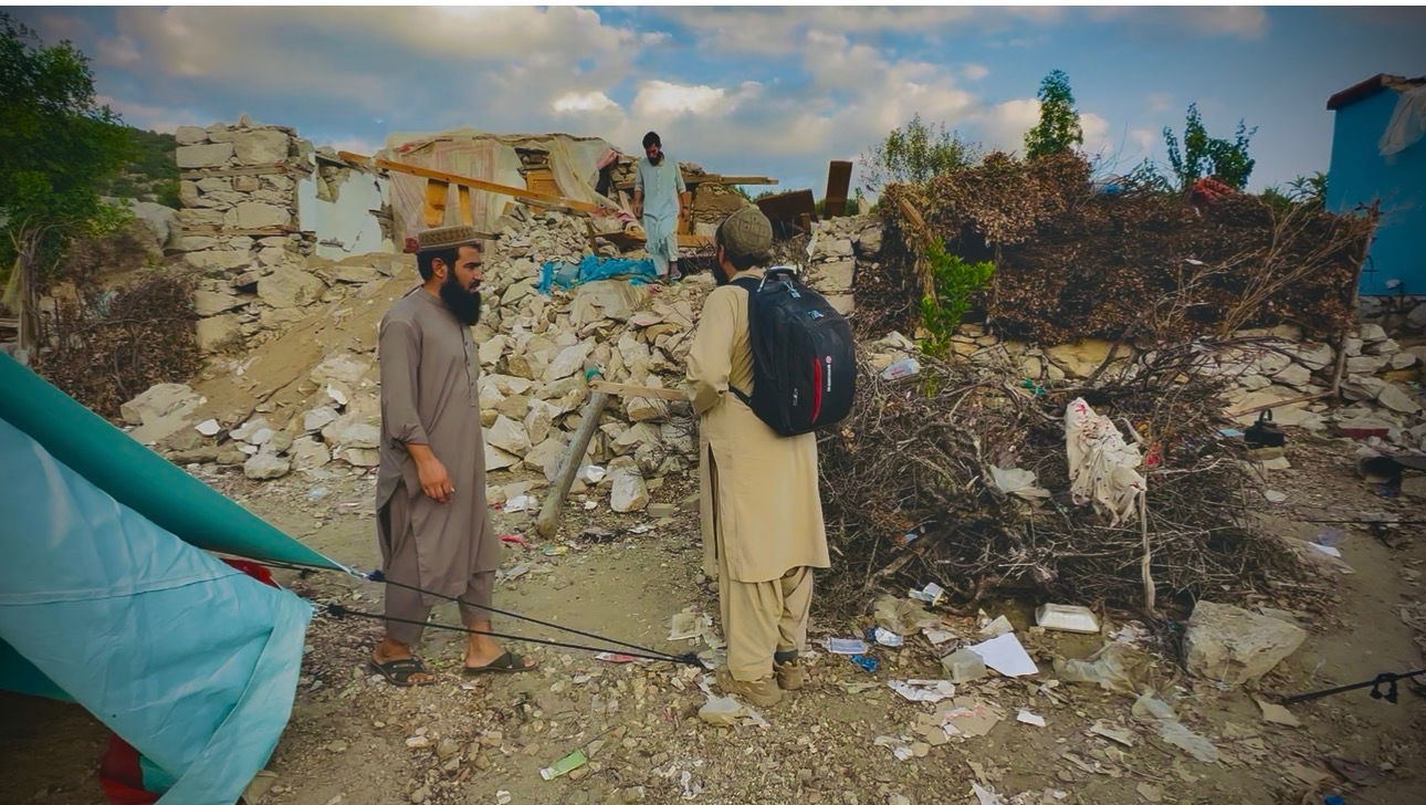 د کونړ زلزلی زرګونه کورنۍ له سختو ستونزو سره مخ کړې دي. photo