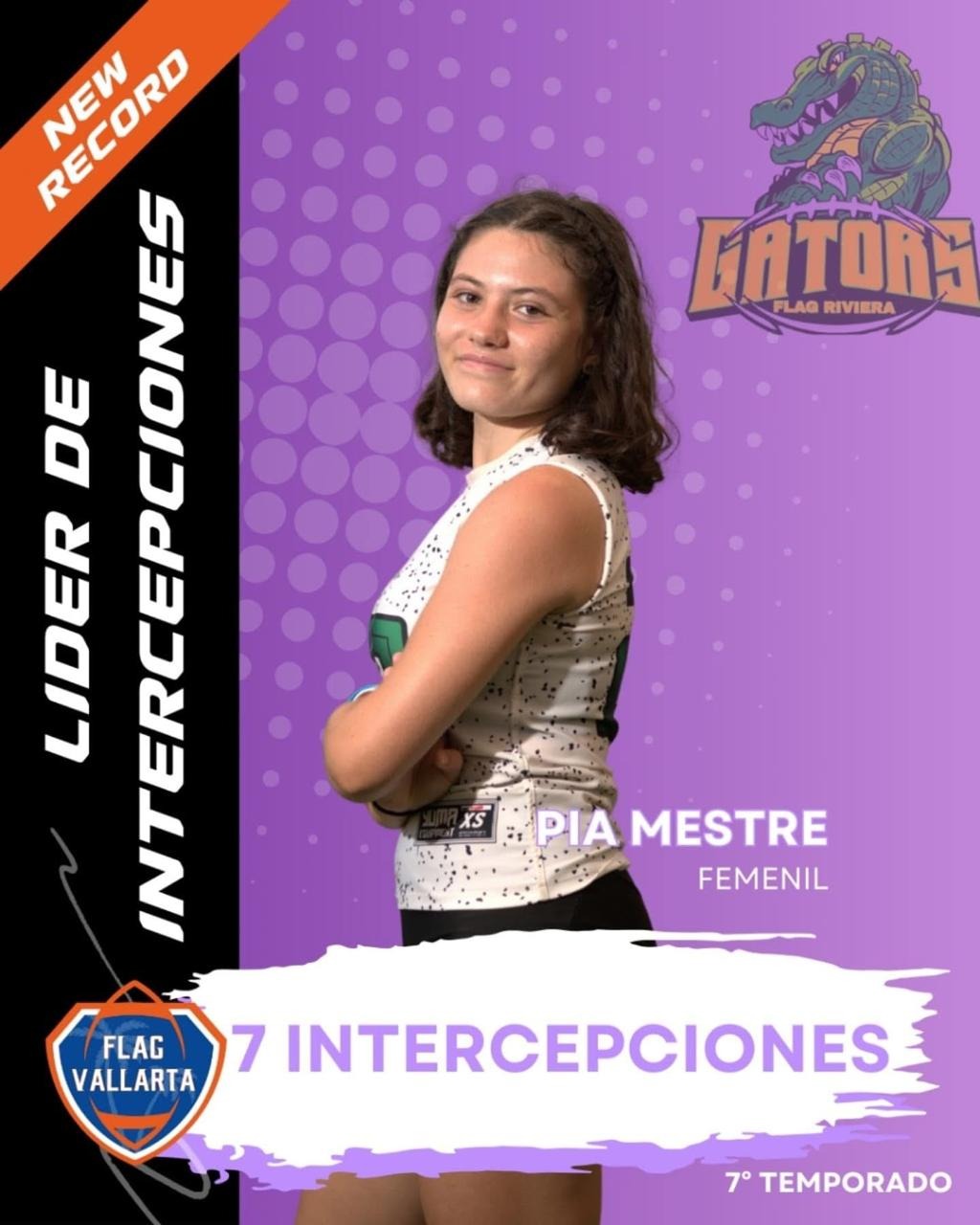 Dos jóvenes atletas rumbo al Nacional de Flag Football campaign photo, 2 of 8