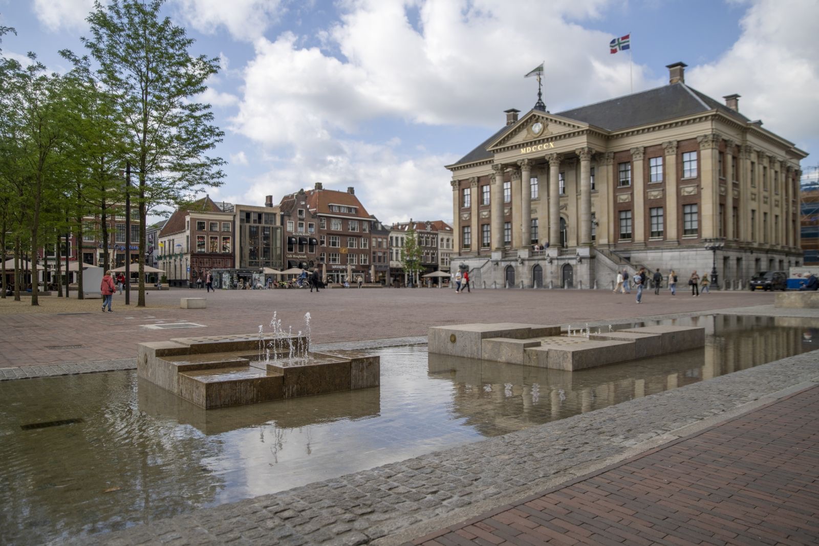 De Grote Markt is van iedereen adopteer een steen campaign photo, 2 of 4