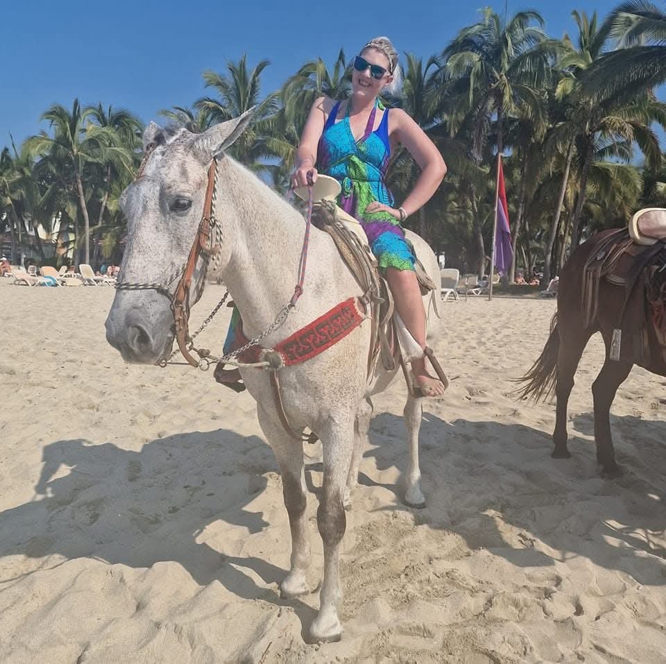 Donate to World Horse Welfare in Laura's Memory campaign photo, 5 of 7