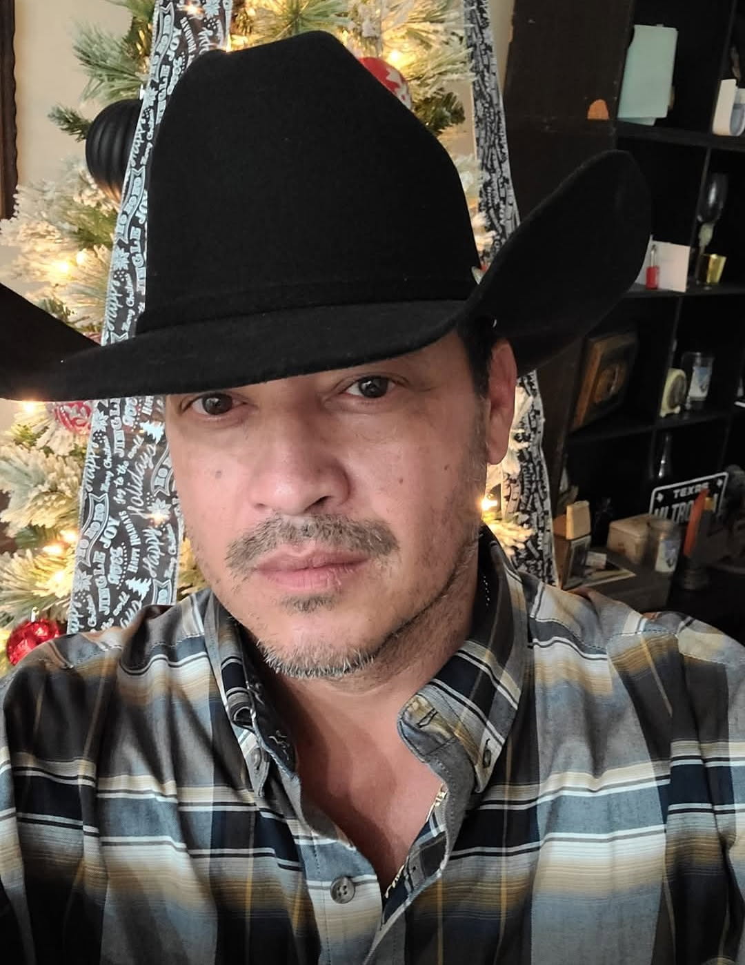 Please help Donate & Support Romulo Chapas Funeral Expenses campaign photo, 2 of 6
