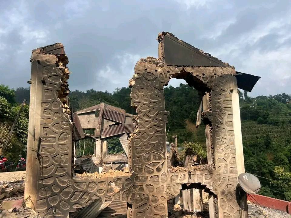 Let's Help Rebuilding my brother - A innocent leader's house campaign photo, 7 of 8