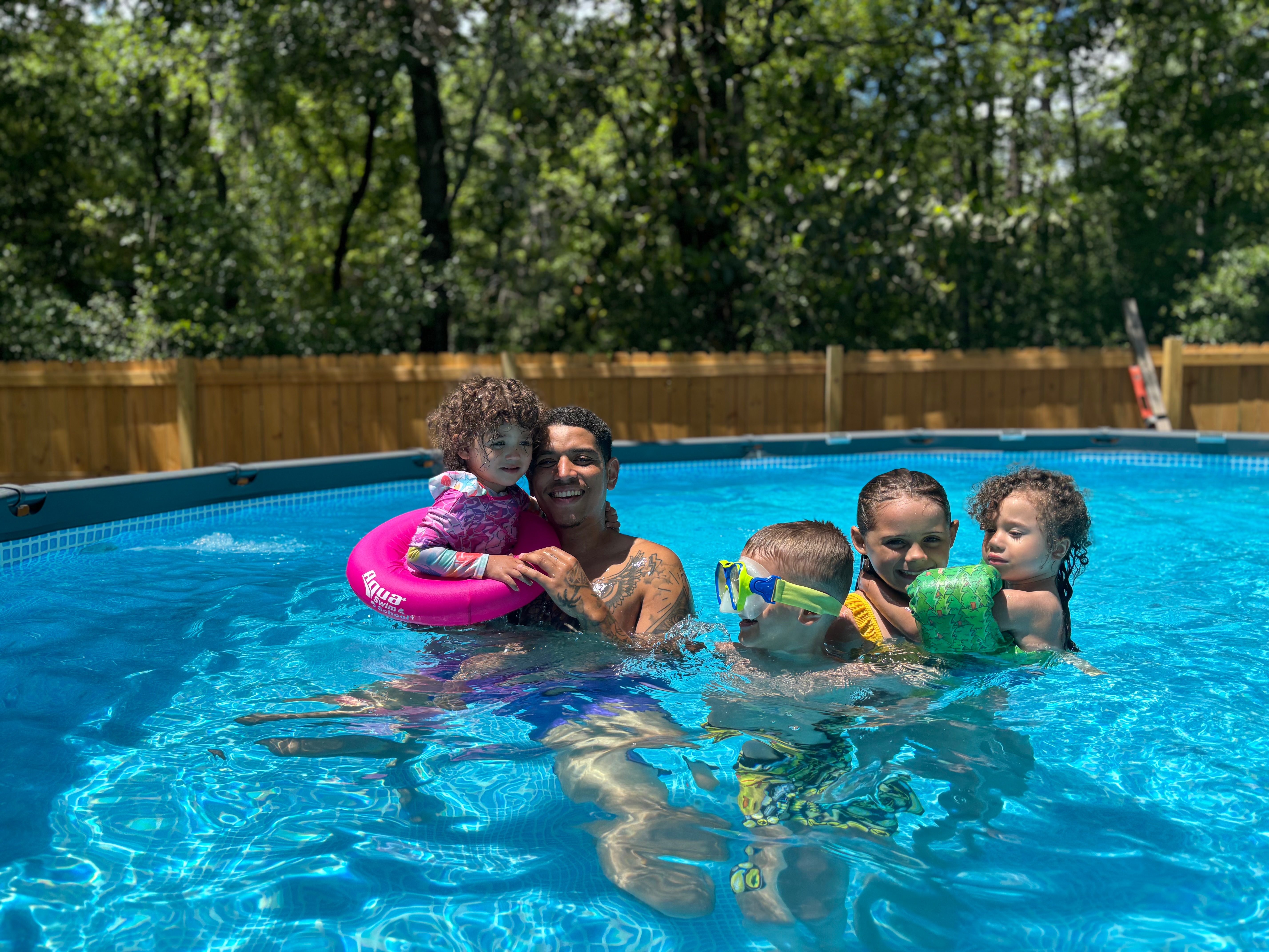 FAMILY WITH 6 KIDS LOST EVERYTHING TO HOUSE FIRE campaign photo, 5 of 8
