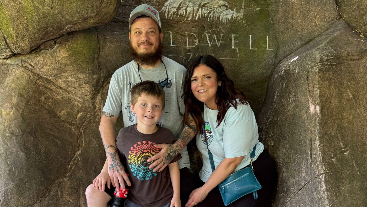 Help Kayla and Mason Navigate Life Without Phil