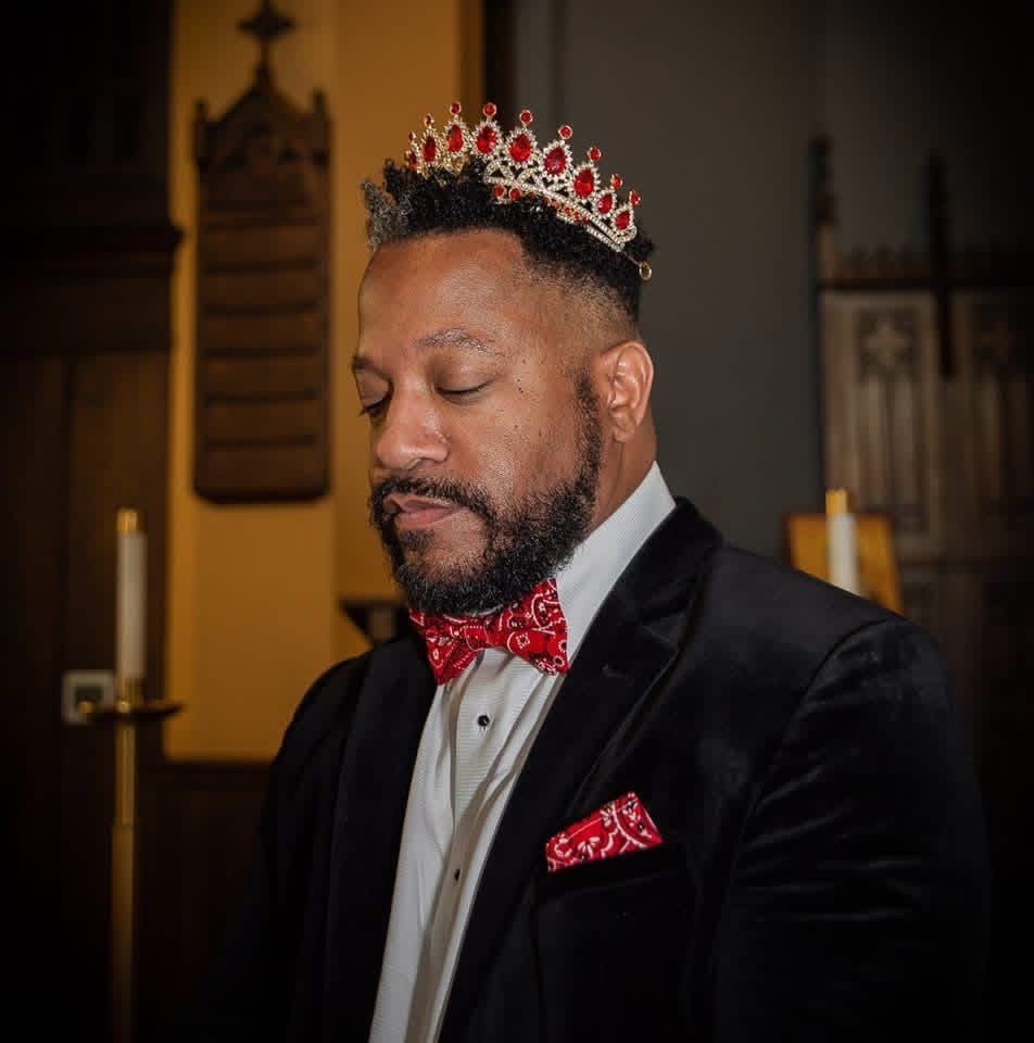 Support Kylon Hooks: Community Leader in Need campaign photo, 4 of 8