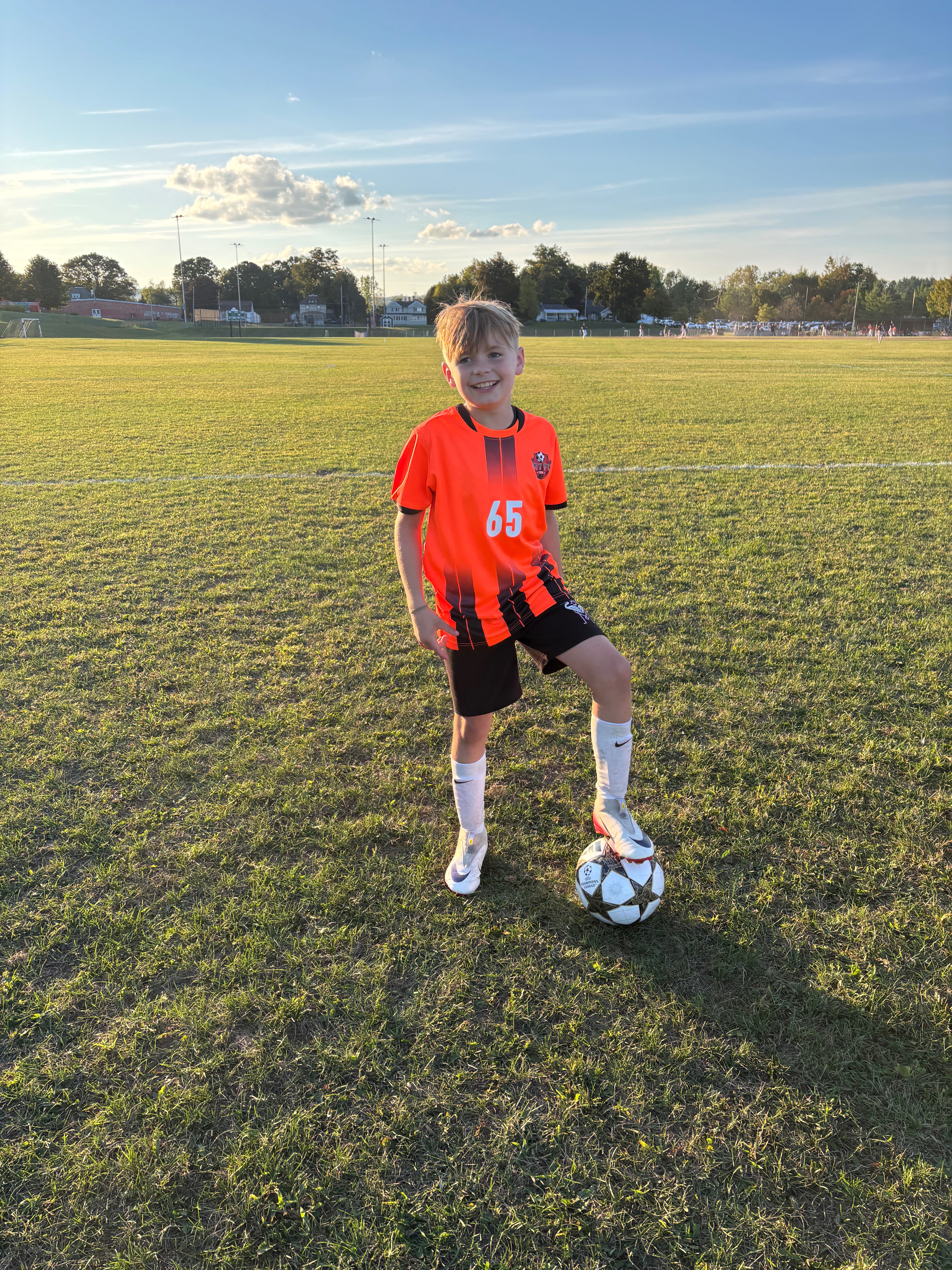Maddox goes to England campaign photo, 4 of 5