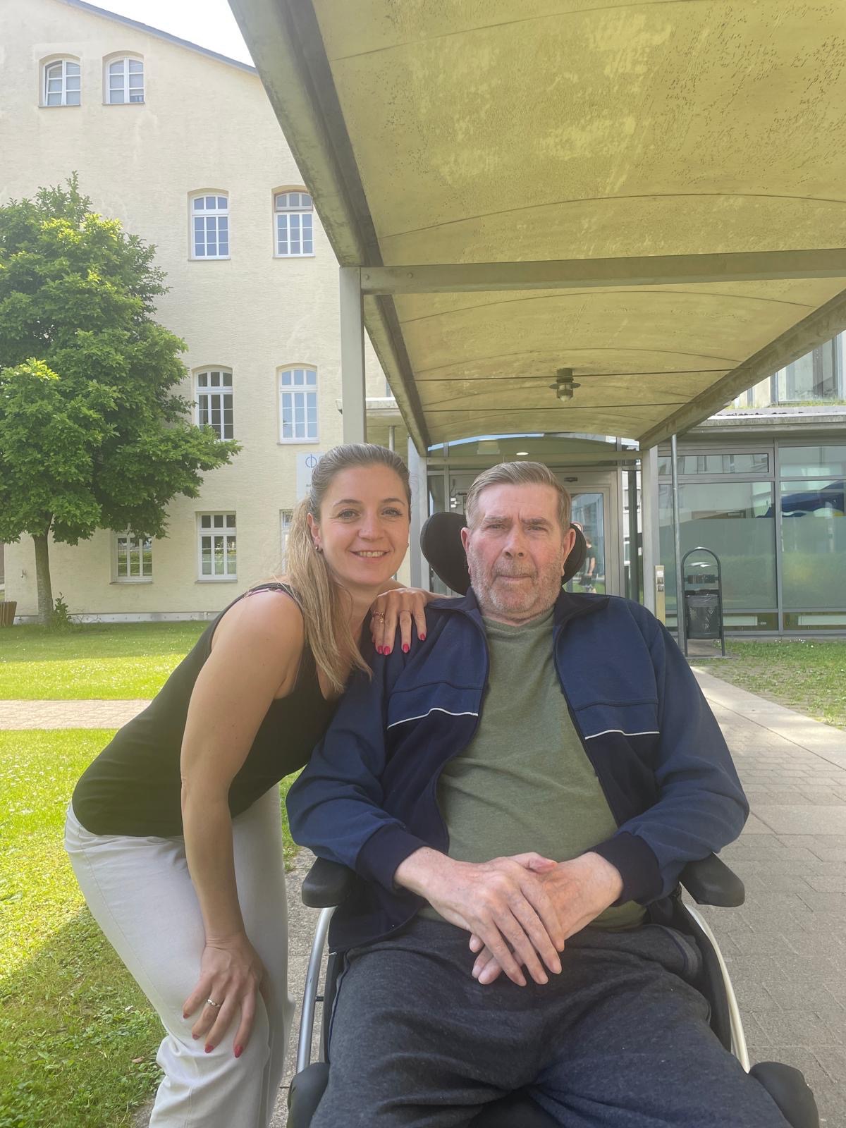 Unterstützung für mein Opa - Medizin und Renovierung campaign photo, 2 of 5