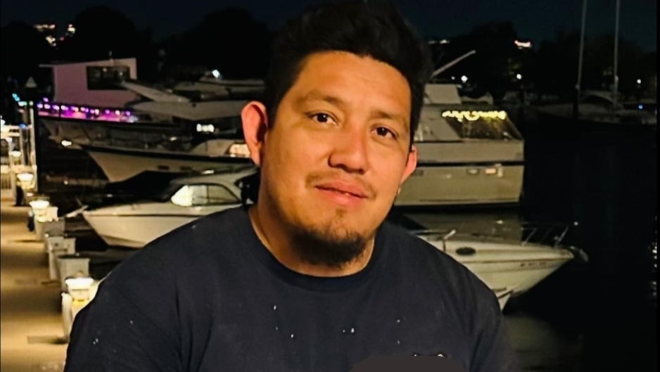 Help the family of Dionisio find him and bring him home photo