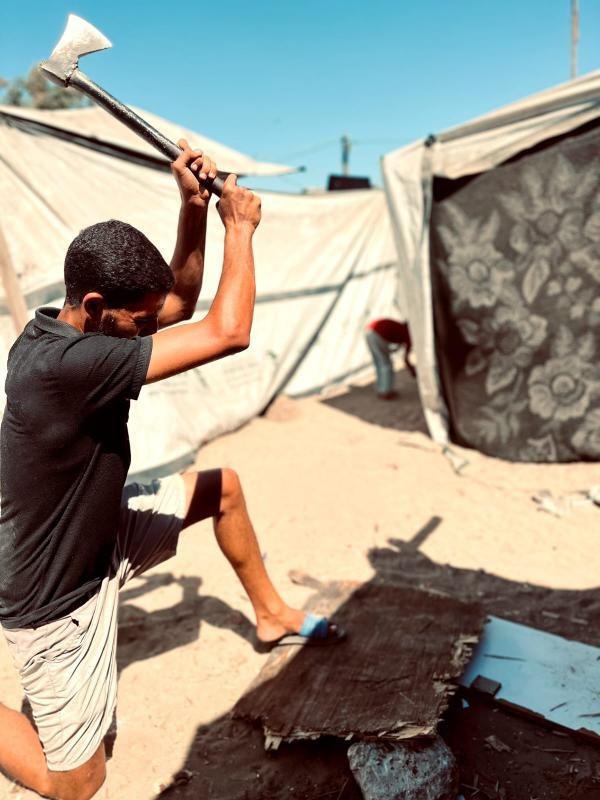 Help Tareq and his family in Gaza survive campaign photo, 6 of 8