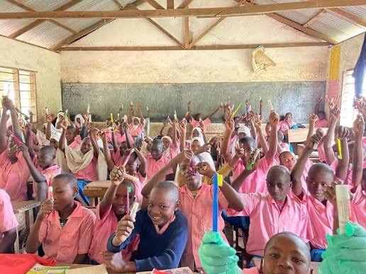 Tandarts hulp in Kenia campaign photo, 2 of 8