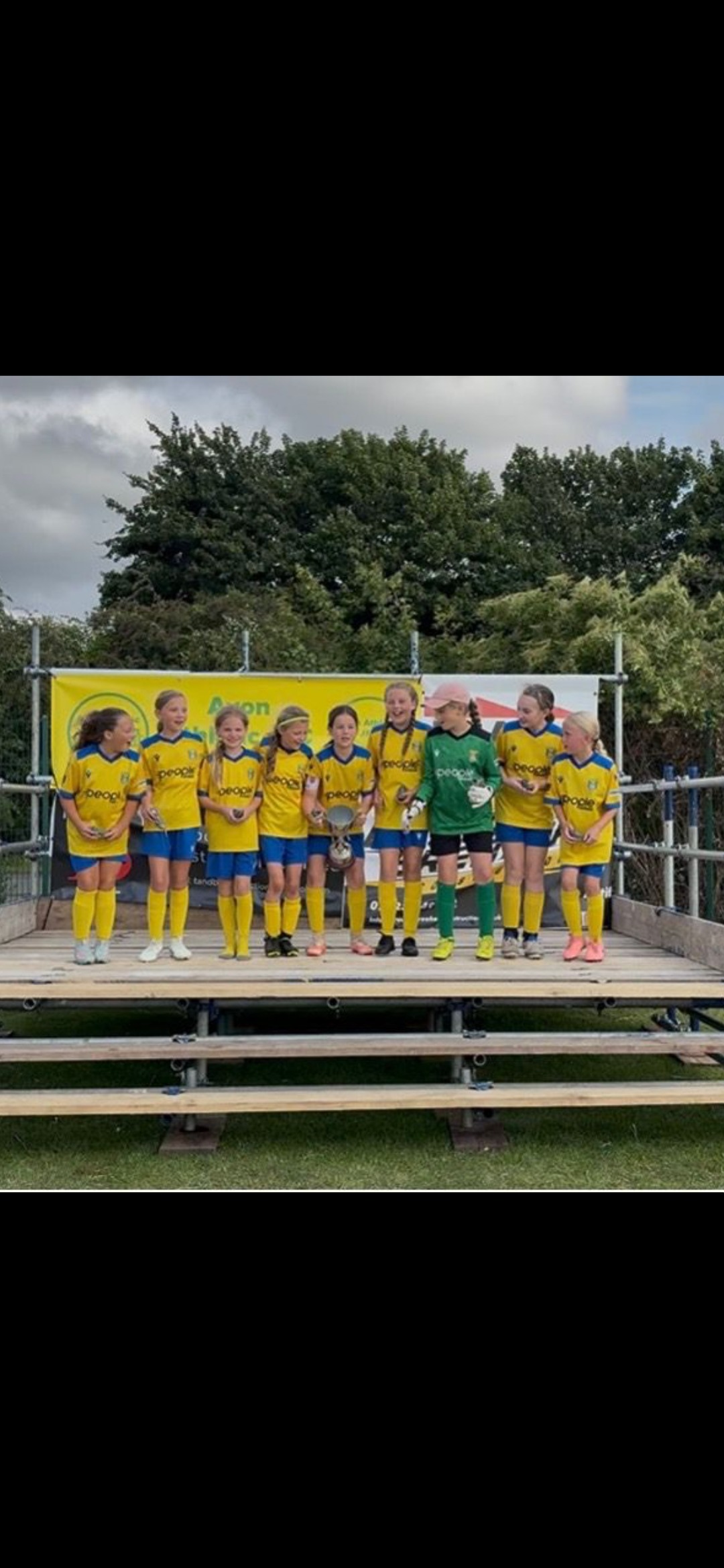 Chilcompton Girls under 11s campaign photo, 4 of 5
